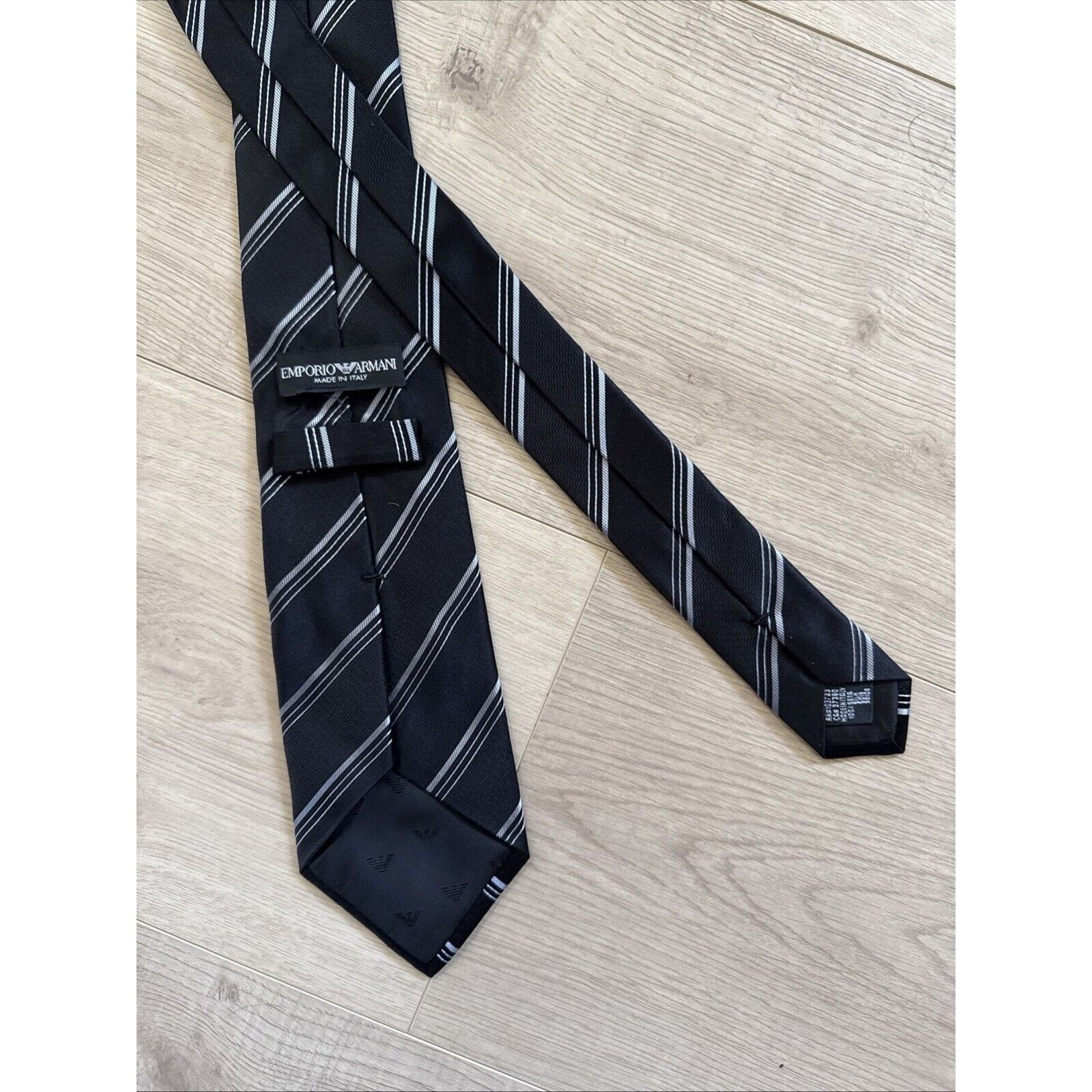 Emporio Armani EMPORIO ARMANI Genuine authentic Mens Silk 100 Tie 32 Size 32 - 1 Thumbnail