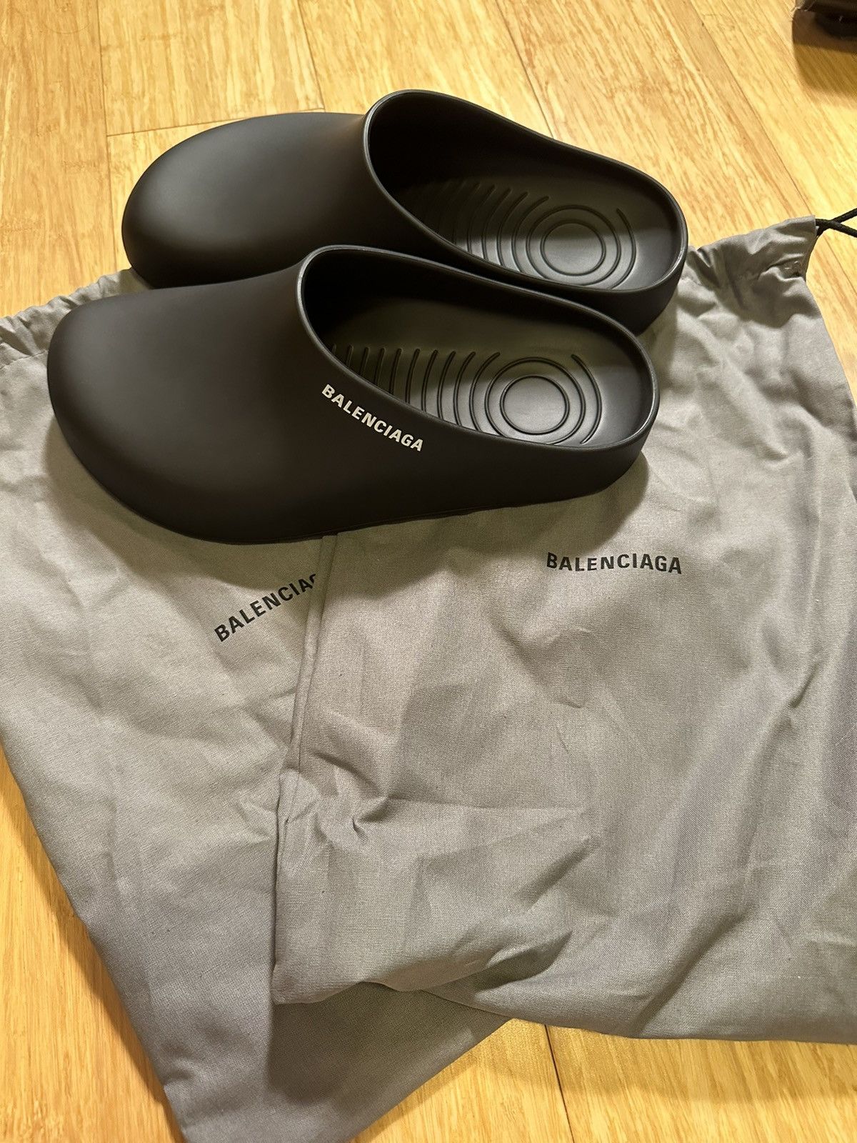 Balenciaga Balenciaga Pool Closed Slides Size US 8.5 / EU 41-42 - 11 Thumbnail