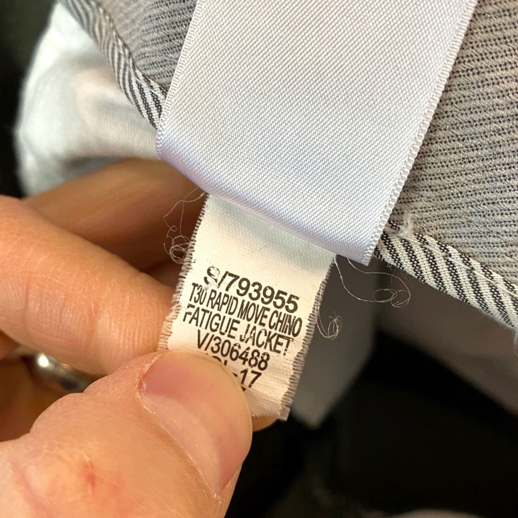 Banana Republic Banana Republic Aiden Chino Pants Mens 35x34 Green Slim Casual Business Travel Cotton Blend Stretch Flat Front Zip Button Closure Size US 35 - 4 Thumbnail
