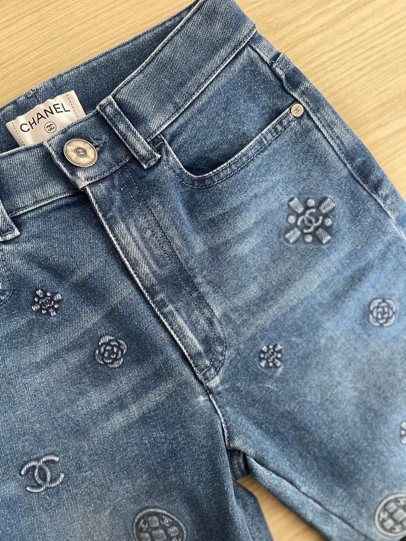 Chanel Chanel 22p blue embossed jeans Size 42" / US 20 - 4 Thumbnail