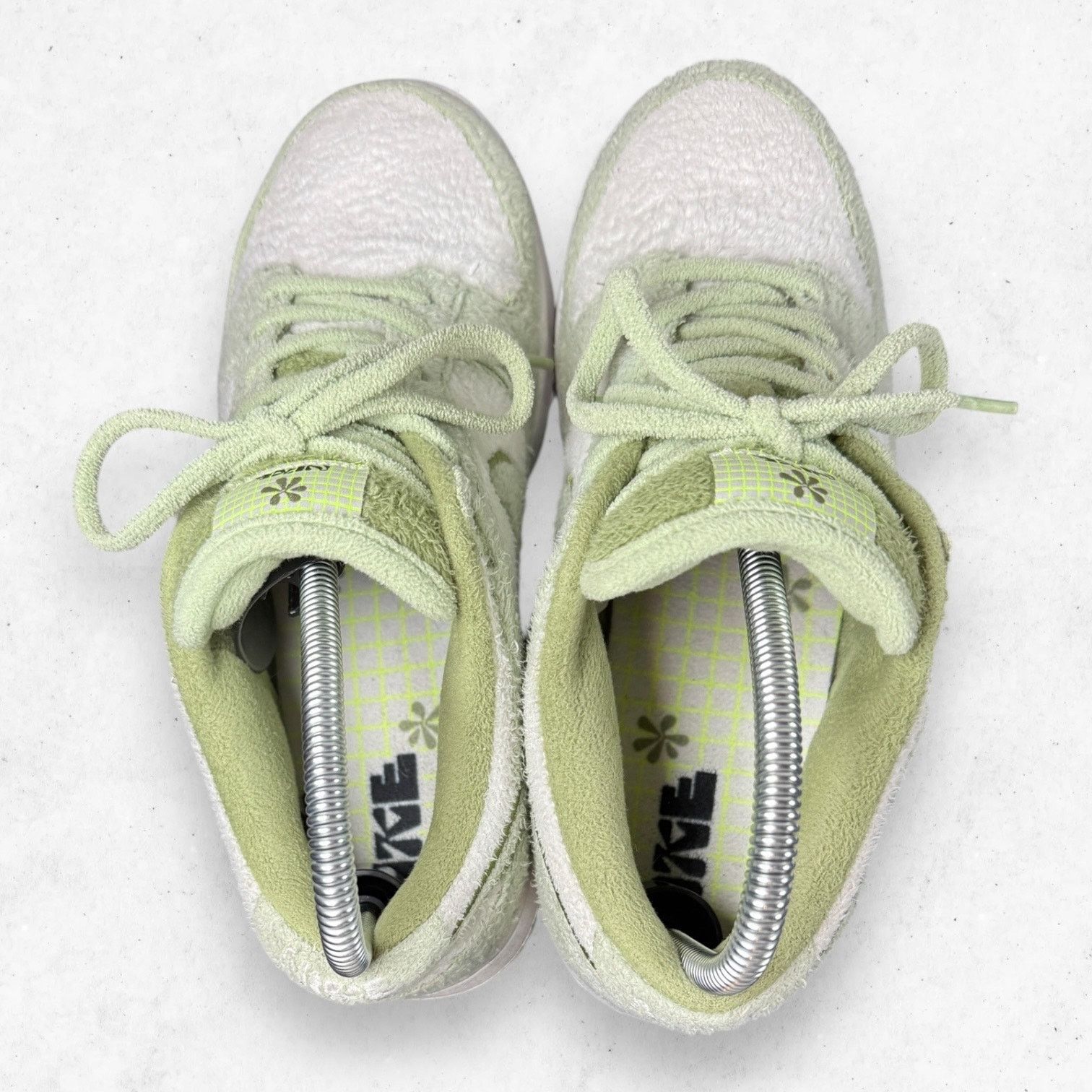 Nike Nike Dunk Low SE Fleece Honeydew Womens Sz 9 Size US 9 / IT 39 - 9 Thumbnail