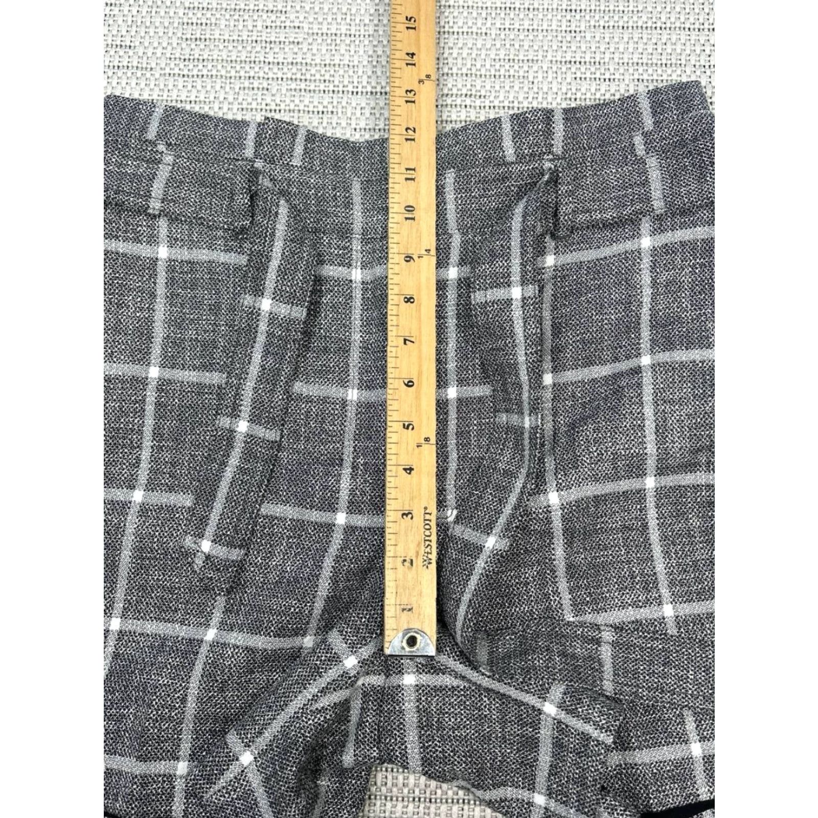 White House Black Market White House Black Market Shorts Women 8 Gray Plaid Stretch Mid Rise The Luxe New Size 30" / US 8 / IT 44 - 5 Thumbnail