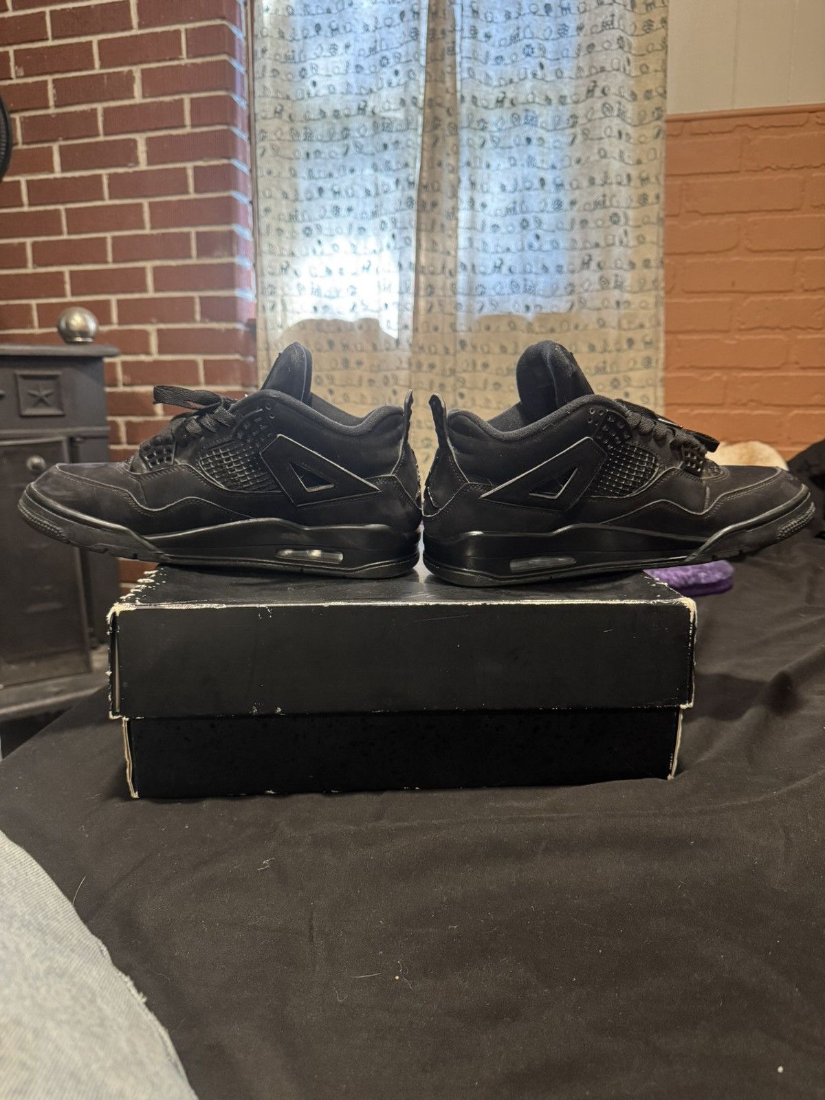 Jordan Brand Retro Jordan 4 Black Cat Size US 10 / EU 43 - 4 Thumbnail