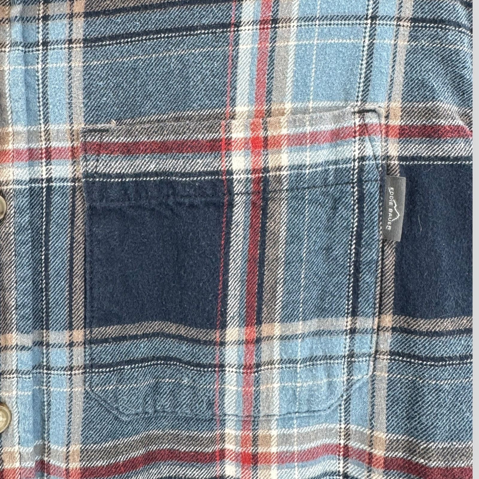 Eddie Bauer Eddie Bauer Favorite Classic Flannel Shirt Mens L Blue Plaid Size US L / EU 52-54 / 3 - 5 Thumbnail