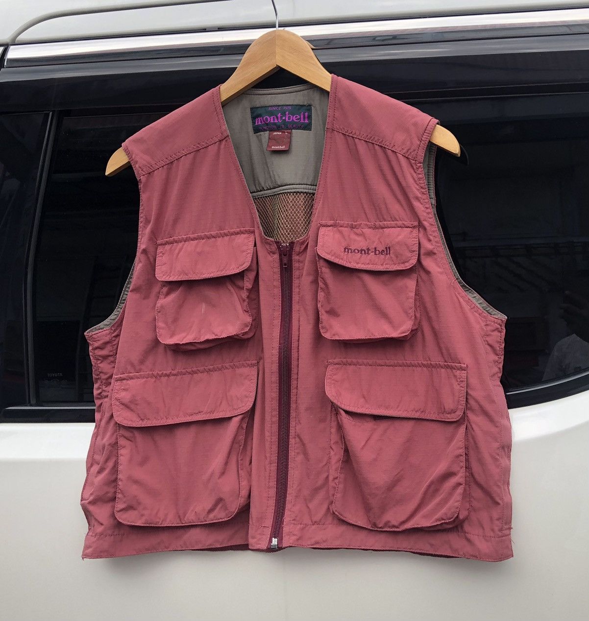 Montbell Vintage Mont-bell Wine Red Multi Pocket Cargo Vest Size US M / EU 48-50 / 2 - 1 Thumbnail