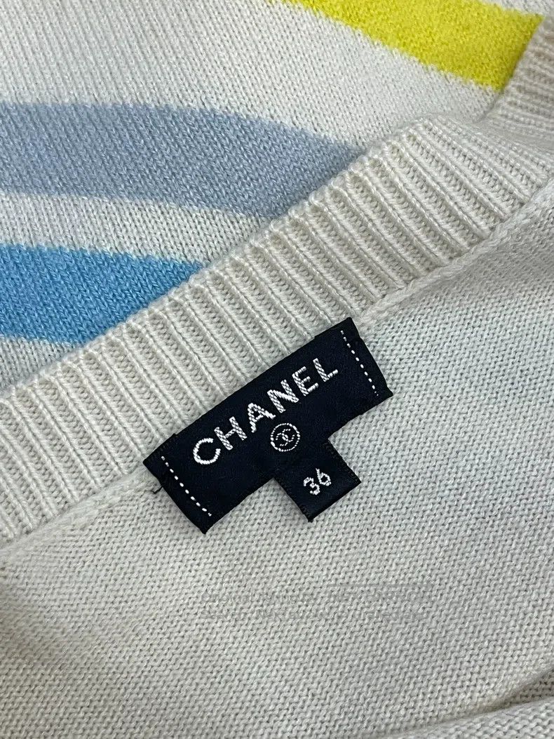 Chanel Chanel Cruise series colourful striped letter double c swe Size XS / US 0-2 / IT 36-38 - 5 Thumbnail