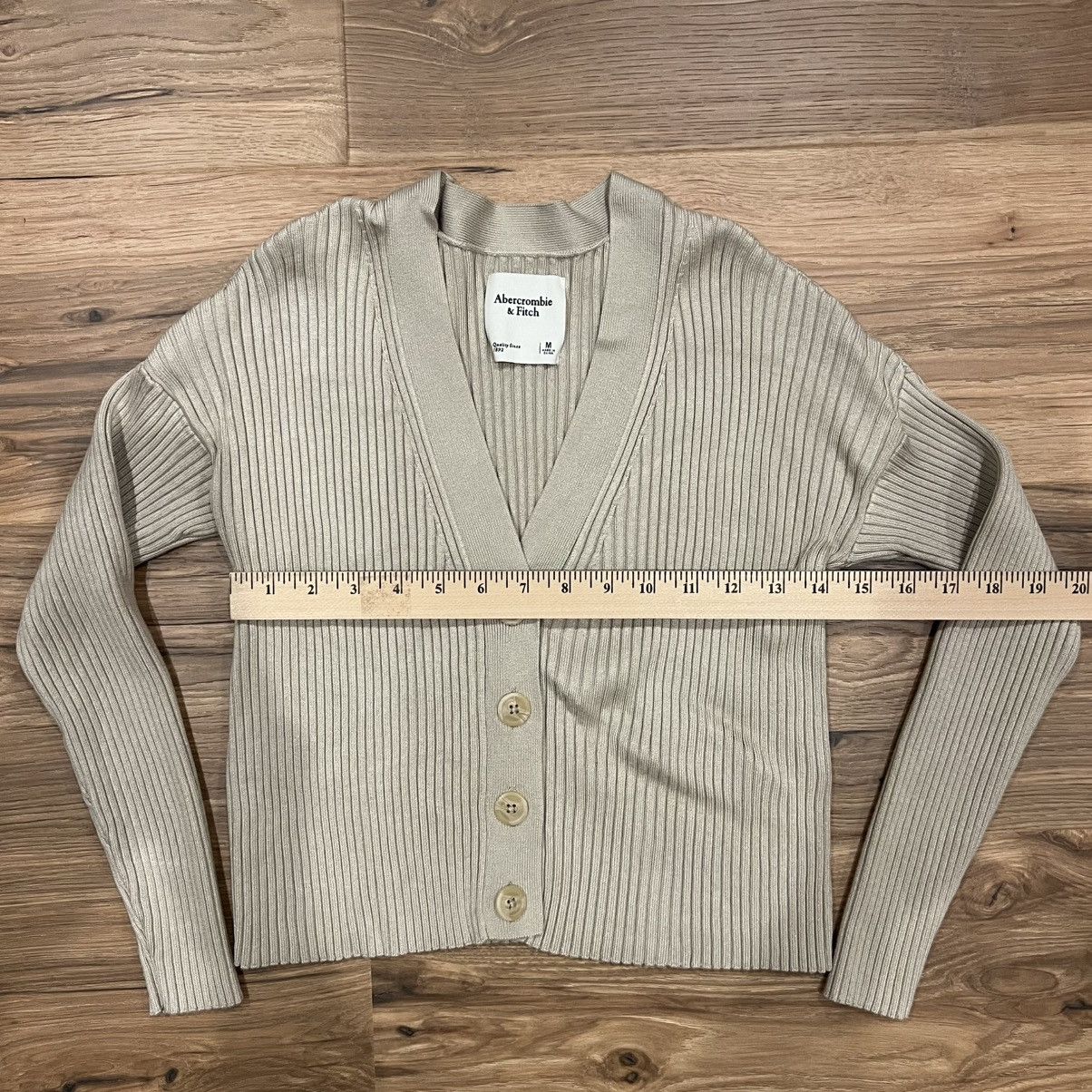 Abercrombie & Fitch Abercrombie & Fitch Cropped Ribbed Medium Beige Cardigan Size M / US 6-8 / IT 42-44 - 4 Thumbnail
