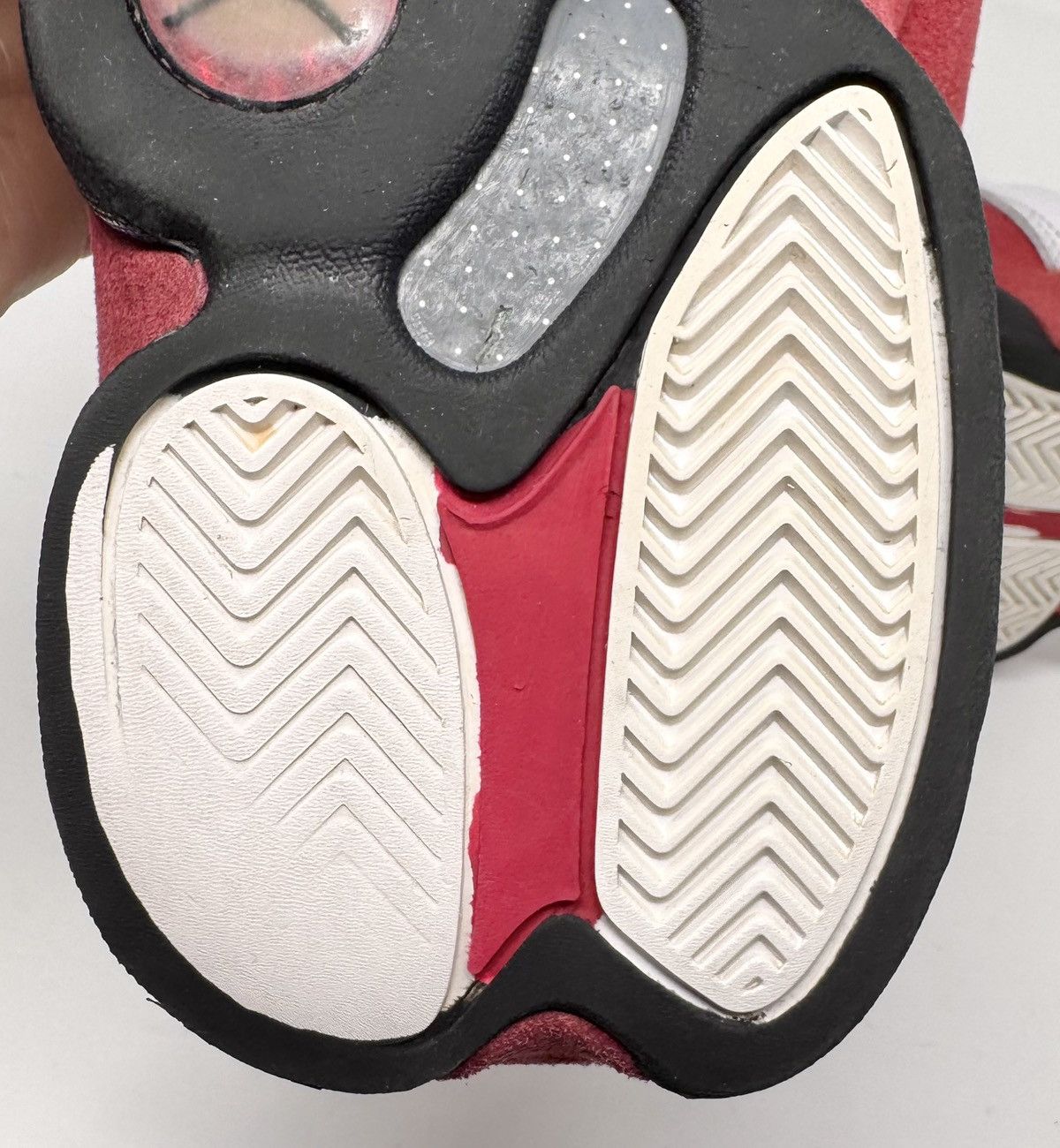 Jordan Brand × Nike Nike Air Jordan XIII 13 Cherry 2017 Retro size 10.5 Size US 10.5 / EU 43-44 - 11 Thumbnail