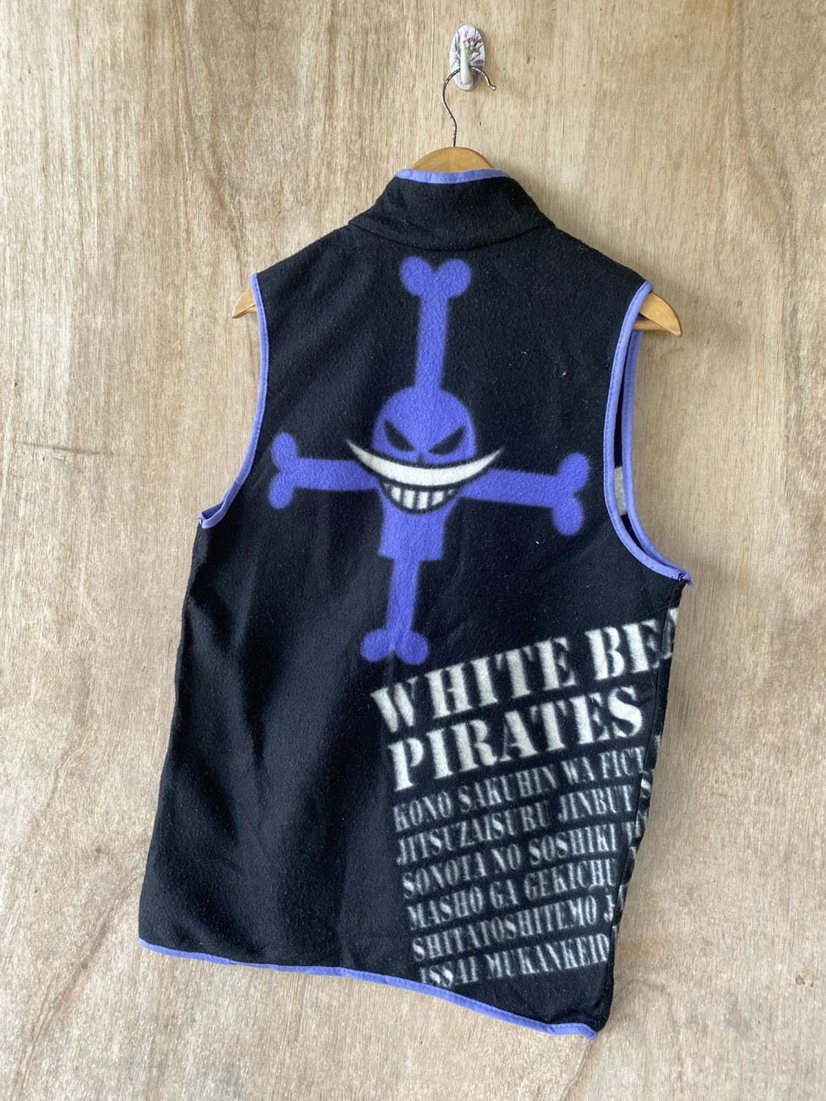 Anime 👘SALE👘ONE PIECE FLEECE VEST NICE DESIGN Size US L / EU 52-54 / 3 - 6 Thumbnail