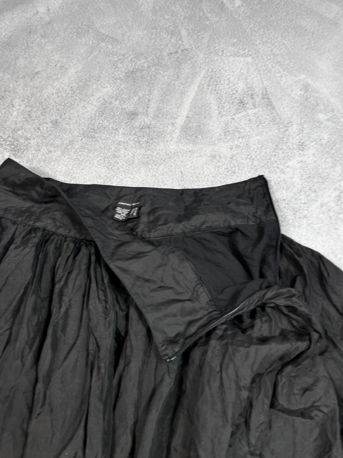 Vintage Vintage Y2K midi opium gothic lush midi skirt avant garde Size 28" / US 6 / IT 42 - 6 Thumbnail