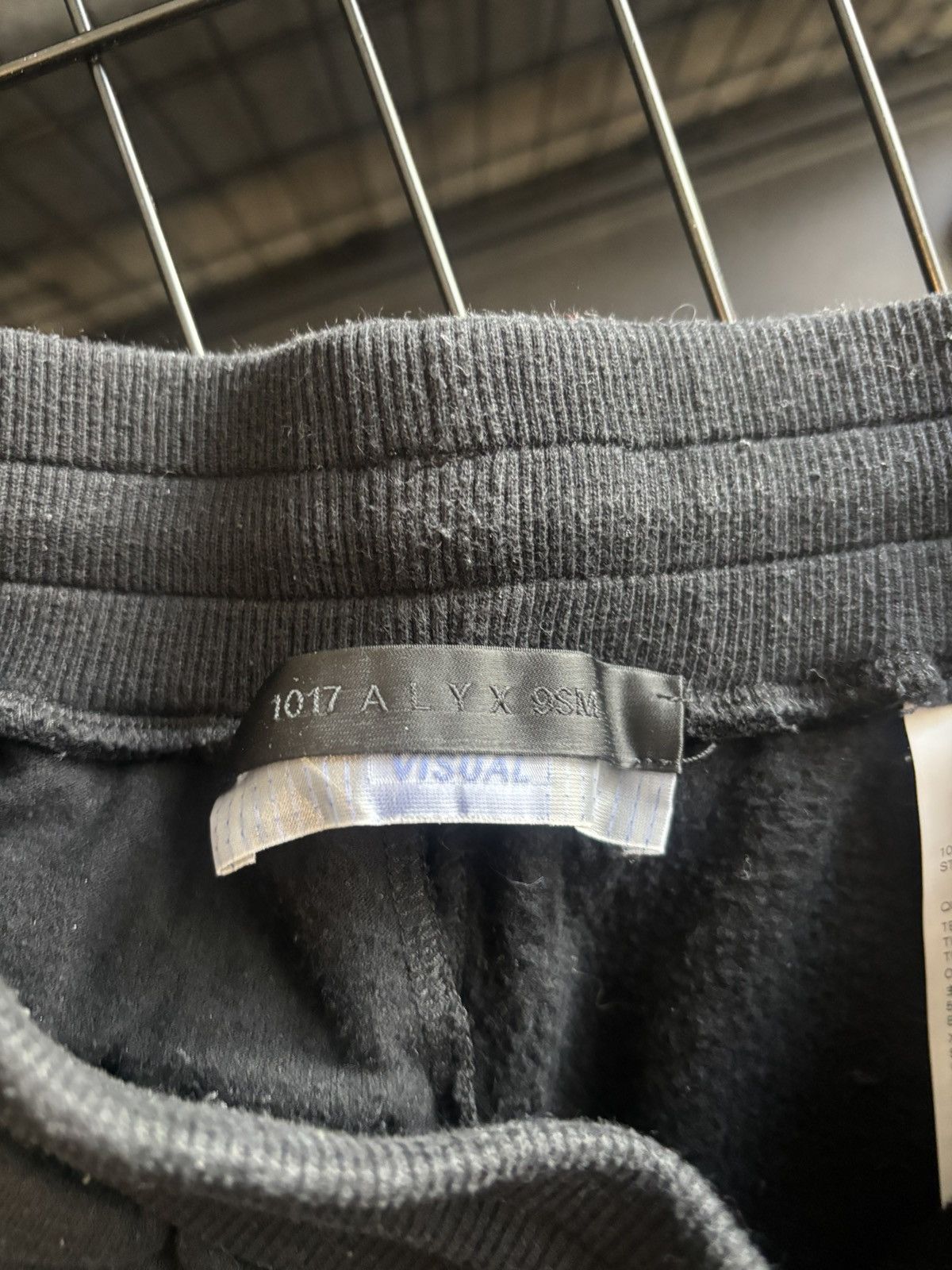 1017 ALYX 9SM Alyx shorts Size US 30 / EU 46 - 4 Thumbnail
