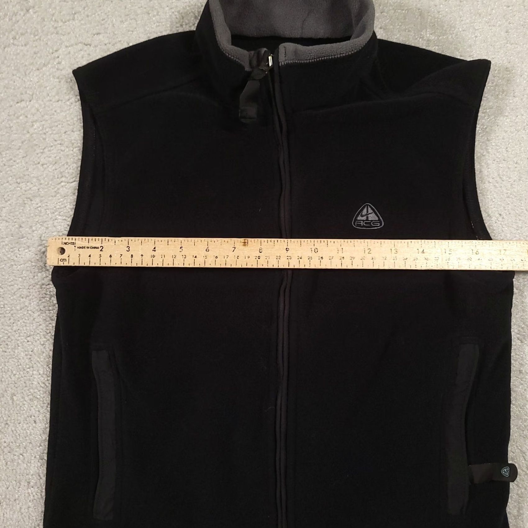 Nike ACG Nike ACG Vest Womens Large Therma Fit 2 Thermal Layer Full Zip Black Jacket Shirt Size L / US 10 / IT 46 - 3 Thumbnail
