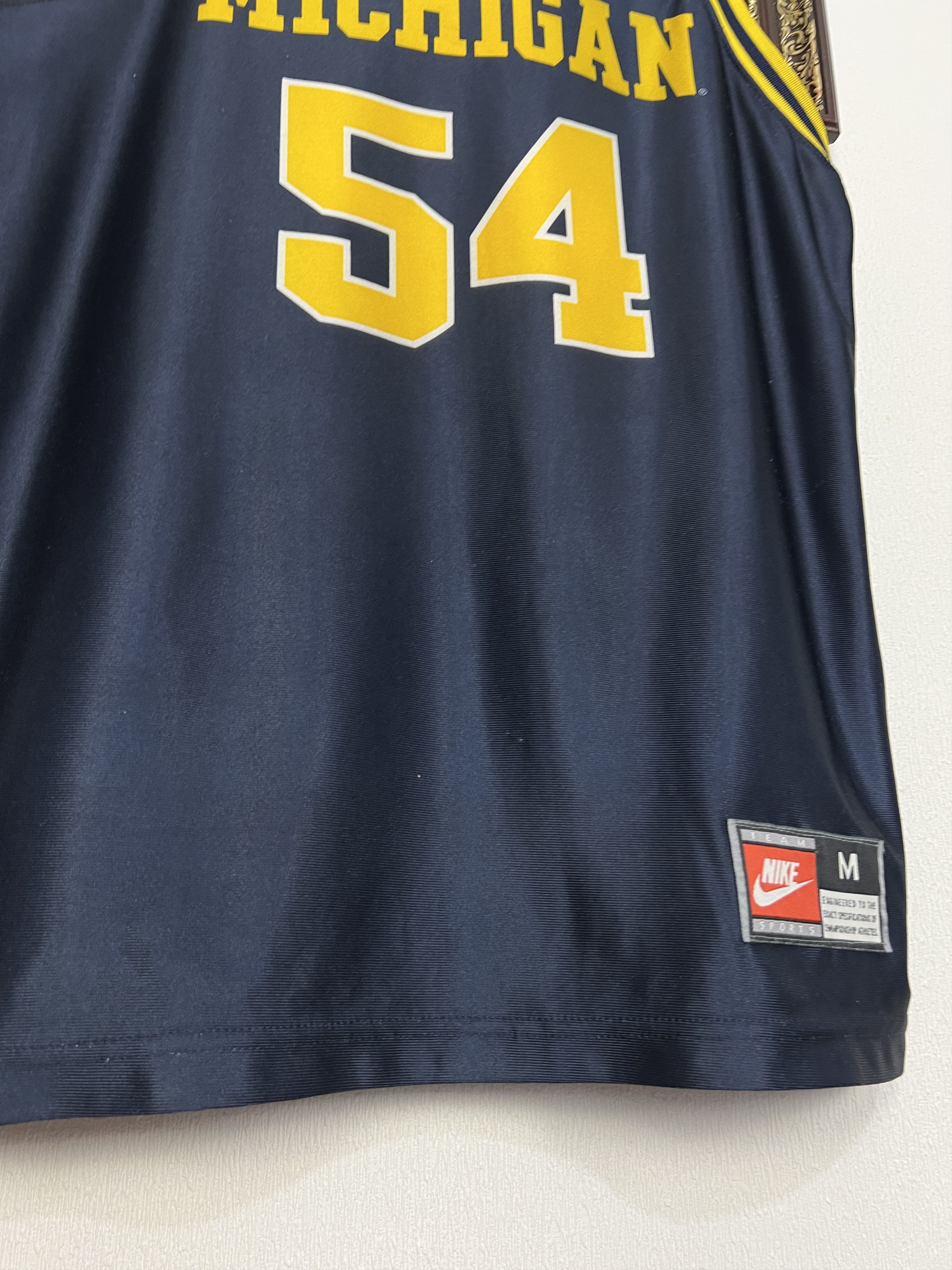 Nike Vintage Michigan Wolverines Jersey #54 NCAA Basketball Shirt Size US M / EU 48-50 / 2 - 6 Thumbnail