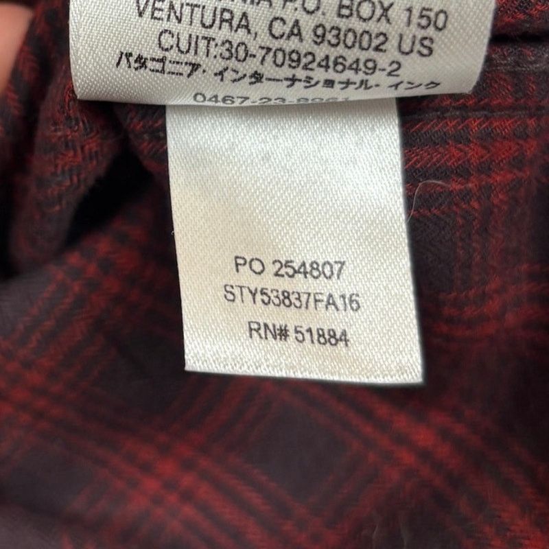 Patagonia Patagonia Long Sleeved Pima Cotton Button Up Shirt Large Size US L / EU 52-54 / 3 - 8 Thumbnail