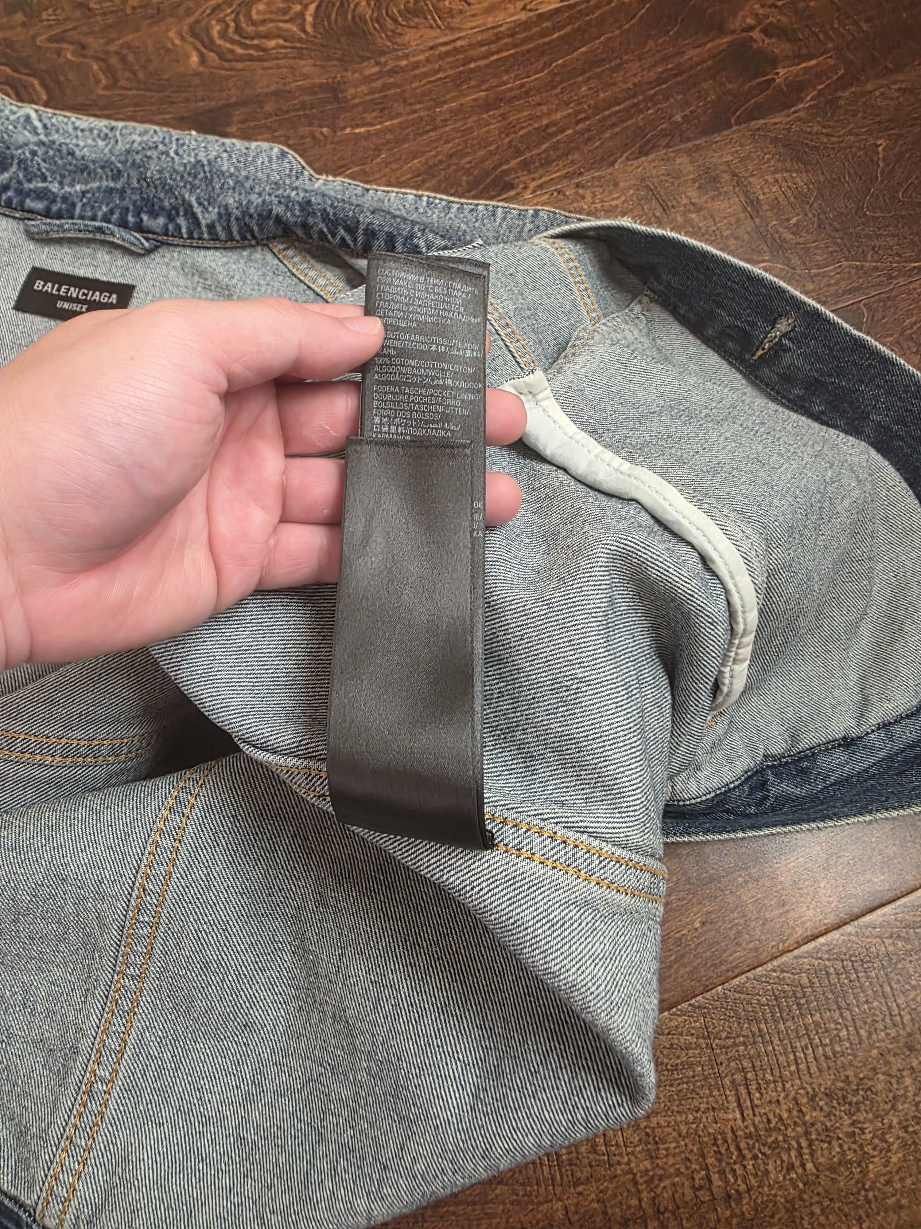 Balenciaga Balenciaga Tape Campaign Logo Denim Jean Jacket Sun Faded Size US M / EU 48-50 / 2 - 10 Thumbnail