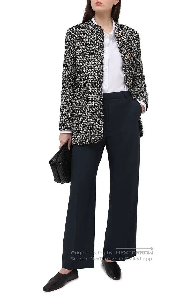 Valentino Valentino The main line is a small fragrant jacket Size M / US 6-8 / IT 42-44 - 3 Thumbnail