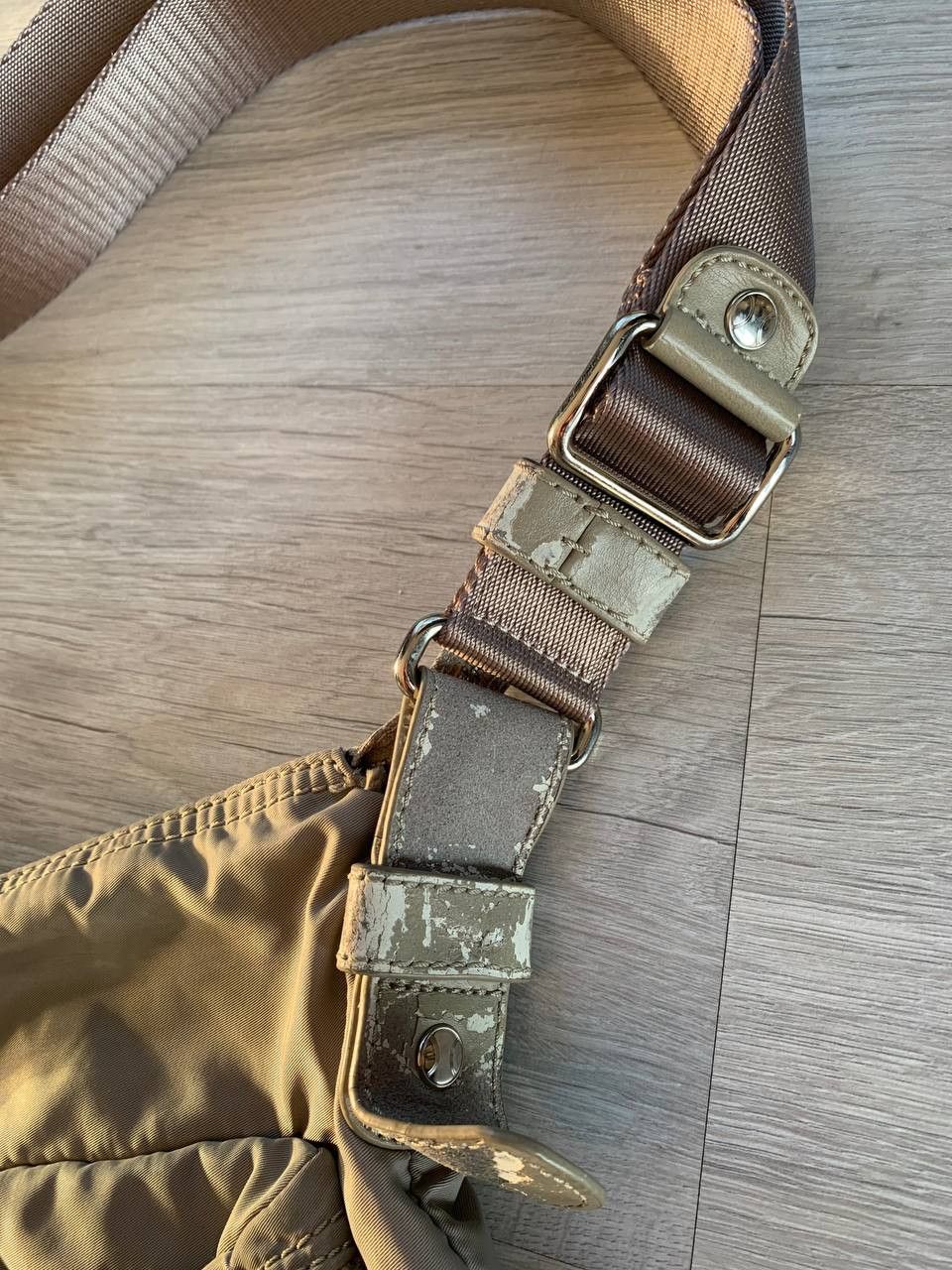 Lacoste Rare Vintage Lacoste Nylon Crossbody Bag Size ONE SIZE - 4 Thumbnail