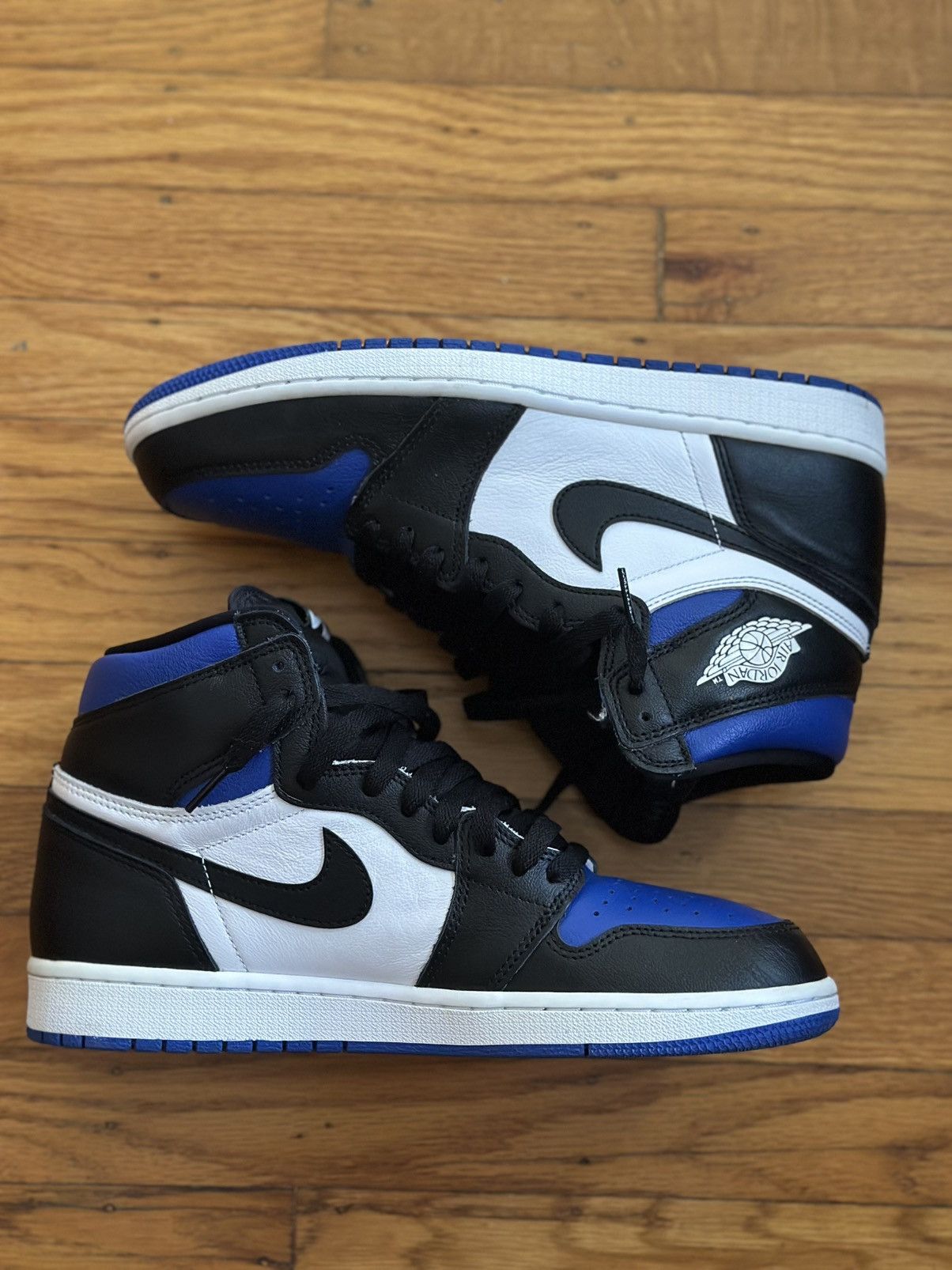 Nike Air Jordan 1 Retro High OG Size US 10 / EU 43 - 4 Thumbnail