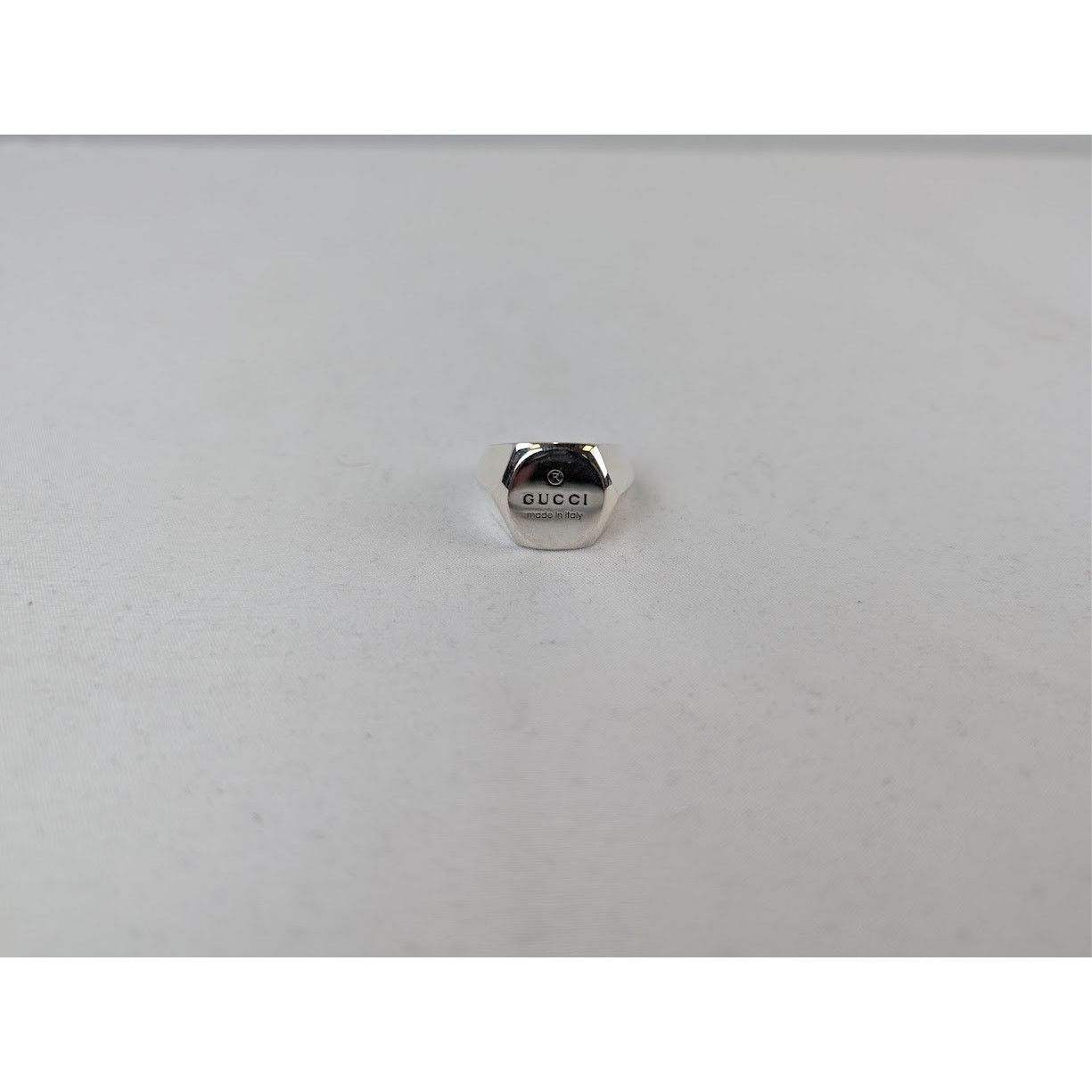 Gucci o1rshd1 Size: 21 / Trademark Ring in Silver Size ONE SIZE - 1 Thumbnail