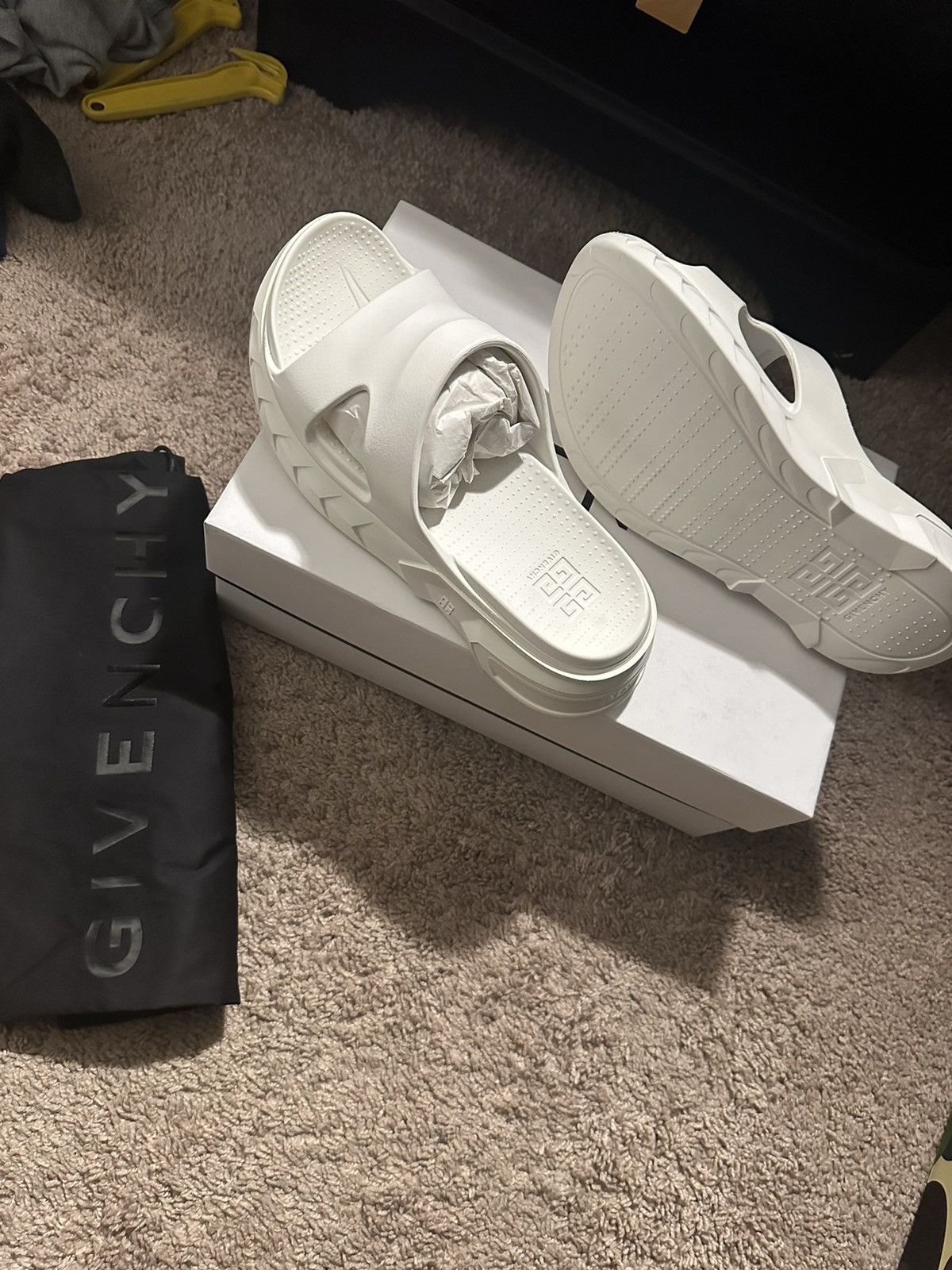 Givenchy Marshmallow Sandals Off White Size US 8 / EU 41 - 4 Thumbnail