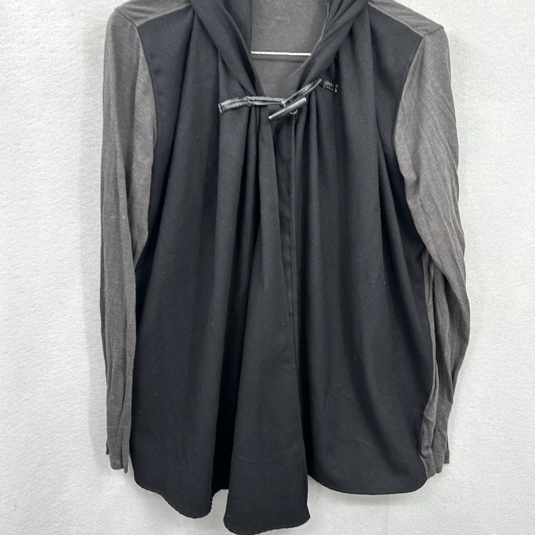 Vintage Five CM Centimeters Cape Mens Medium Black Knit Cape Jacket Modern 70s 60s Vintage No N/A? Size US M / EU 48-50 / 2 - 3 Thumbnail