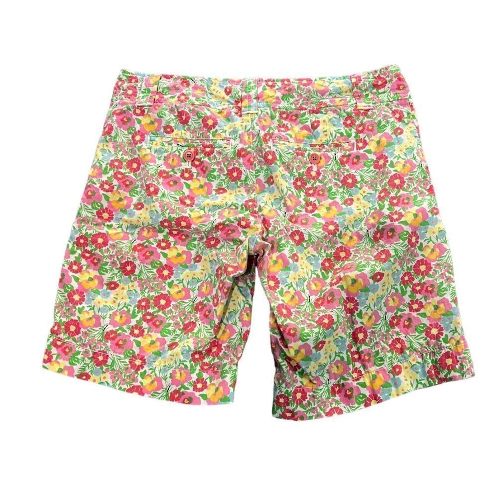 Lilly Pulitzer Lilly Pulitzer Bermuda Shorts Womens Size 2 Floral Pink Size 26" / US 2 / IT 38 - 4 Thumbnail
