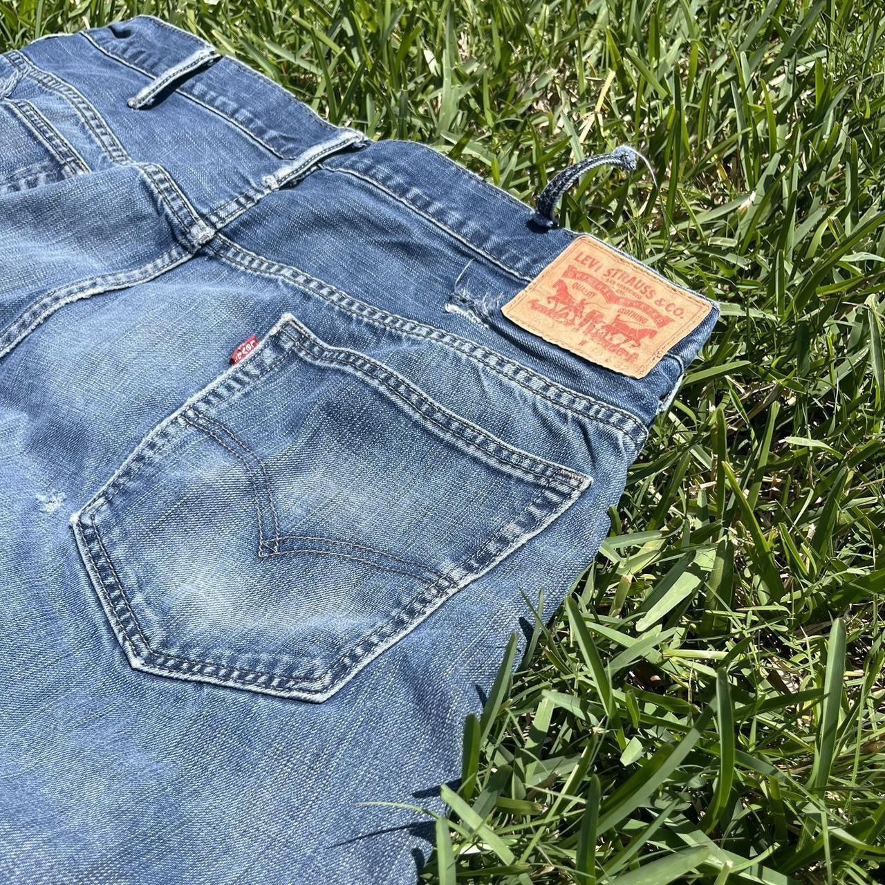 Levi's Vintage Clothing Vintage Levi’s 569 Jeans 40x32 Baggy Y2K Distressed Denim Size US 40 / EU 56 - 5 Thumbnail