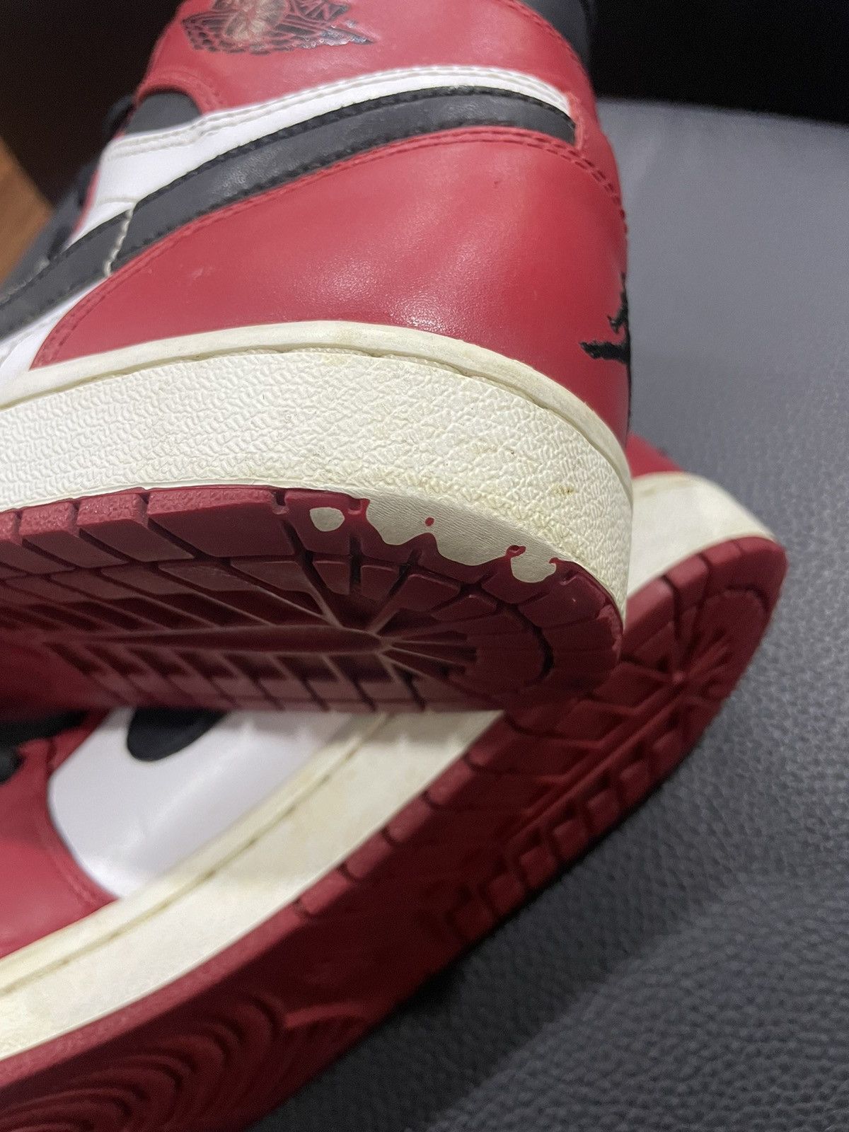 Jordan Brand Jordan 1 Retro Chicago 2013 Size US 10.5 / EU 43-44 - 12 Thumbnail