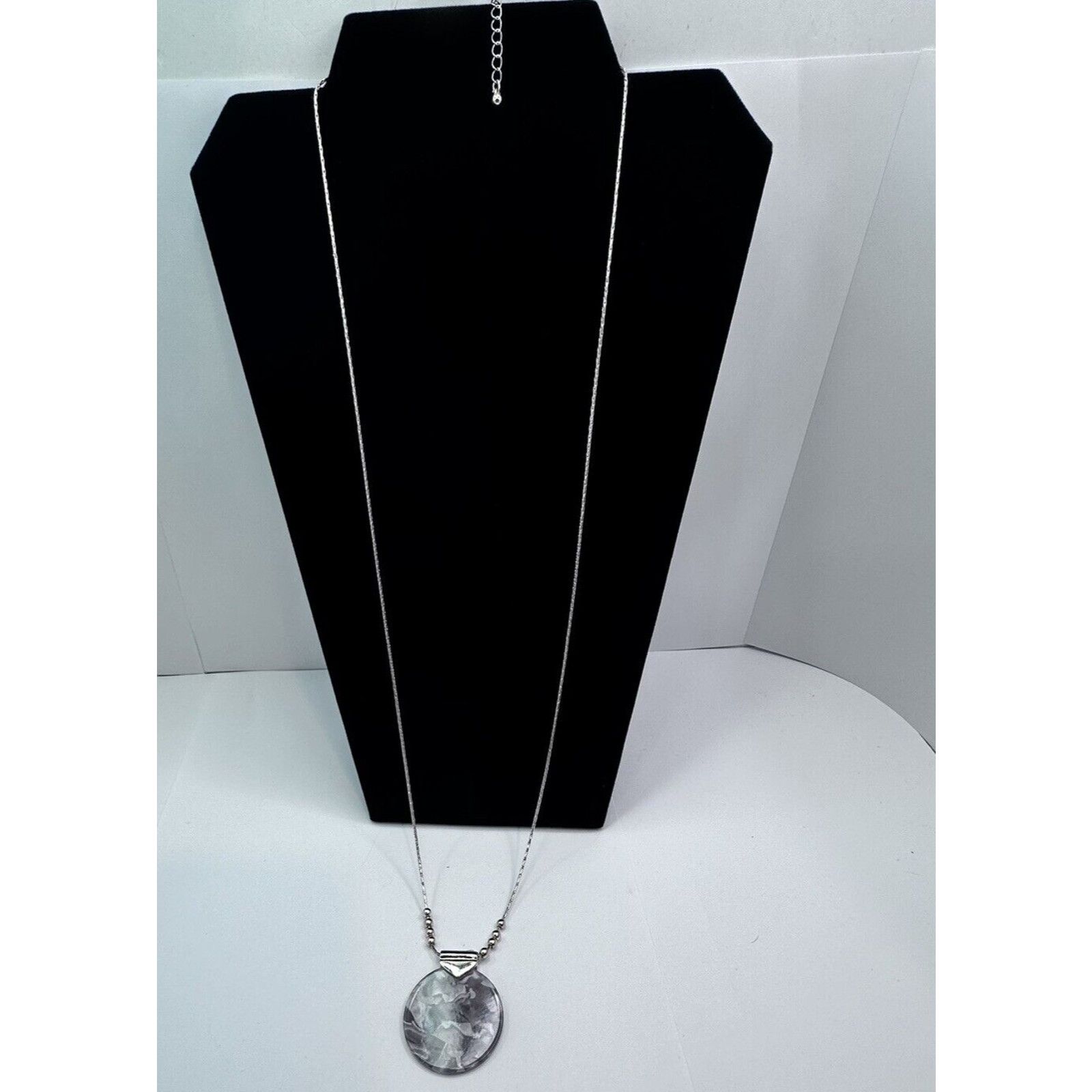 Other Pink Gray Opaque Round Pendant Necklace 32" Rose Gold Tone Size ONE SIZE - 8 Thumbnail
