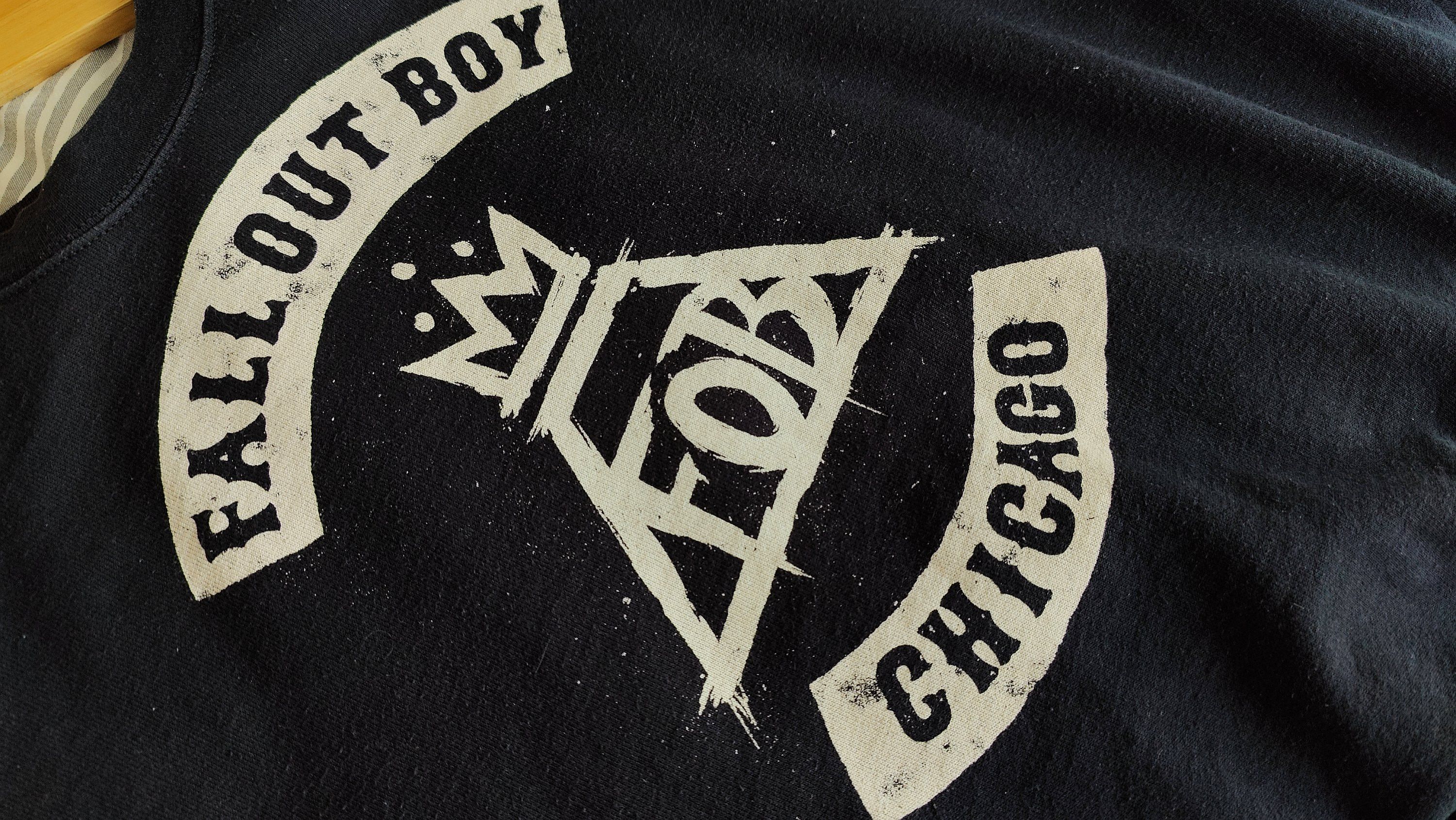 Band Tees × Vintage Fall Out Boy Chicago VTG Vintage Official Sweatshirt Size US M / EU 48-50 / 2 - 8 Thumbnail