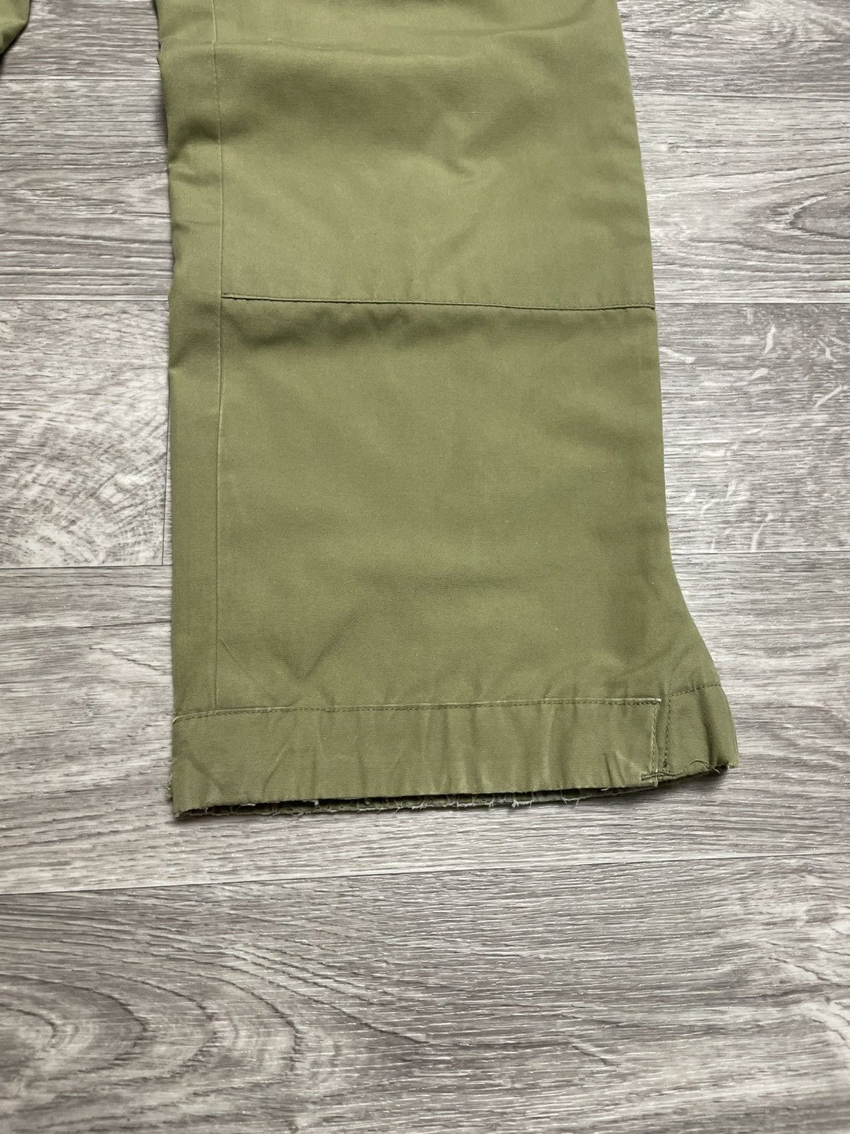 Fjallraven Vintage Fjallraven Khaki Cargo Pants Outdoor 90s Size US 29 - 7 Thumbnail
