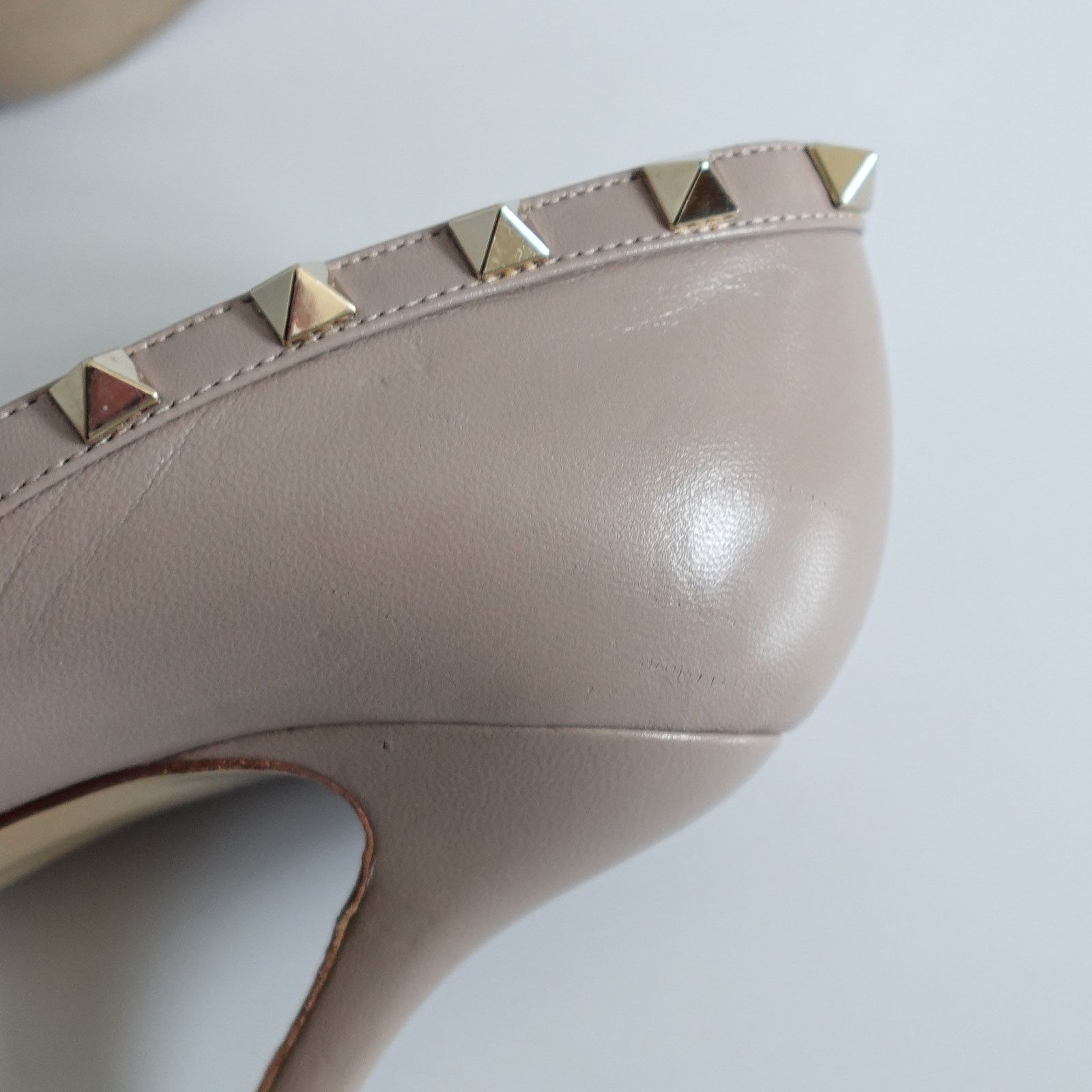 Valentino Valentino Beige Nude Nappa Gold Rockstud Cross Strap Pumps Size US 10 / IT 40 - 9 Thumbnail