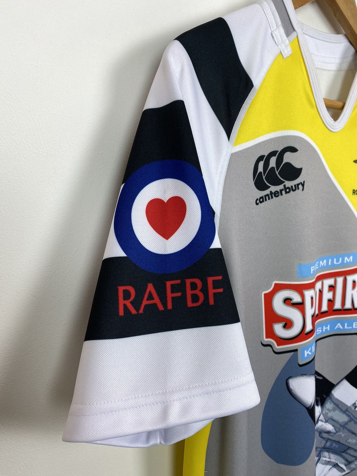 Canterbury of New Zealand Canterbury RAF Rugby Royal Air Force Spitfires Jersey Shirt Size US S / EU 44-46 / 1 - 4 Thumbnail