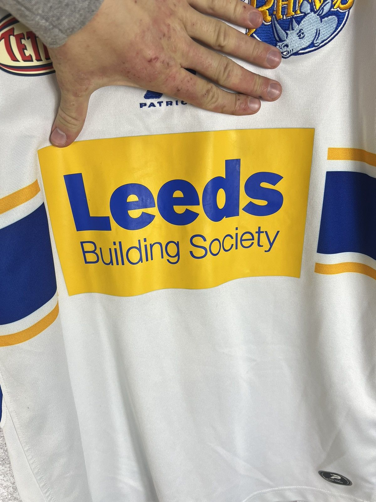 Vintage Vintage Leeds Rhinos Signed Team Patric Rugby Jersey Shirt Size US L / EU 52-54 / 3 - 7 Thumbnail