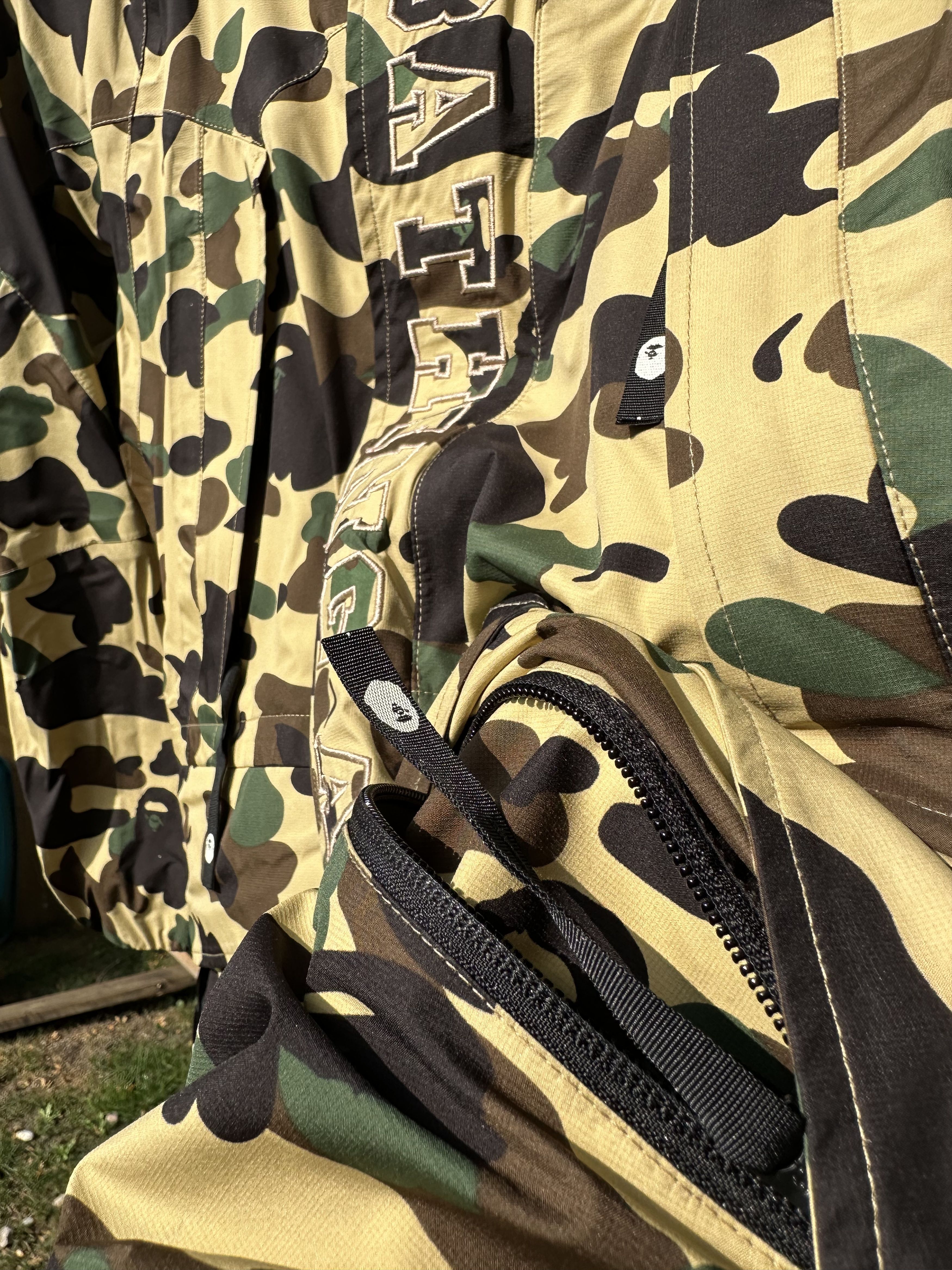 Bape BAPE 1st Camo Gore-Tex Snowboard Jacket Yellow Camo Size US M / EU 48-50 / 2 - 6 Thumbnail