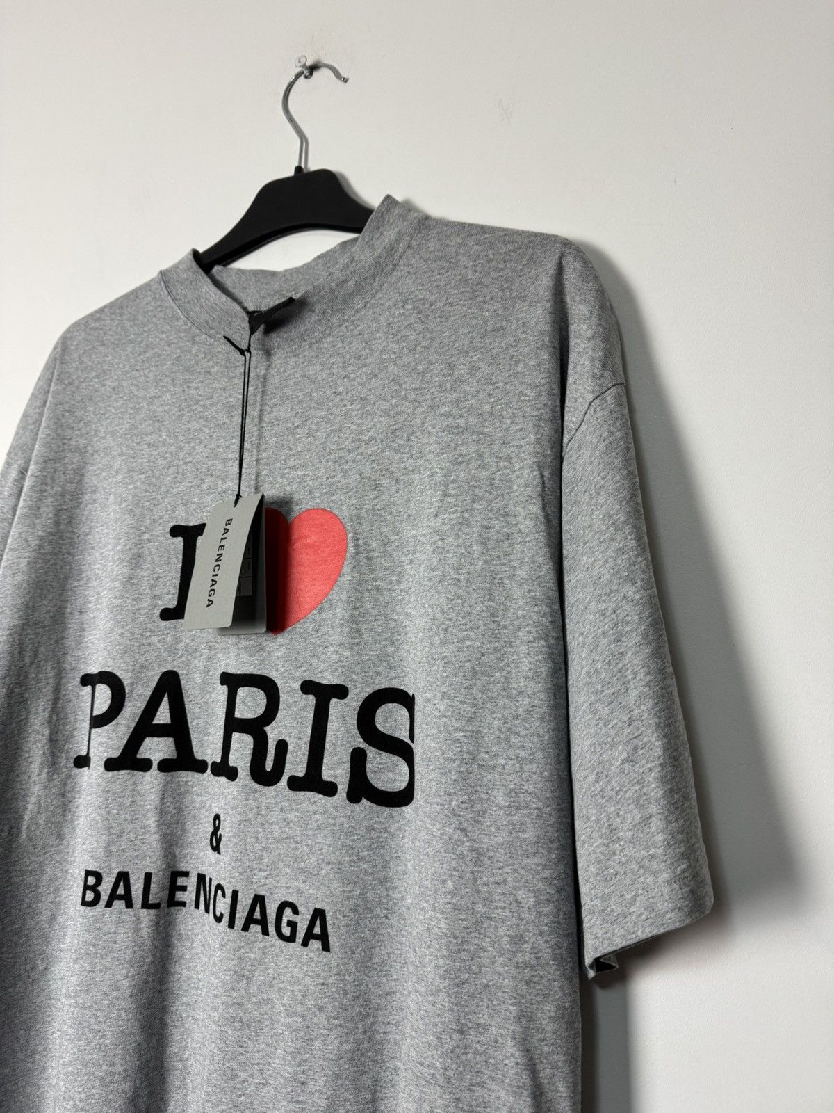 Balenciaga BNWT Balenciaga “I Love Paris” Oversized Tee Luxury Designer Size US M / EU 48-50 / 2 - 10 Thumbnail