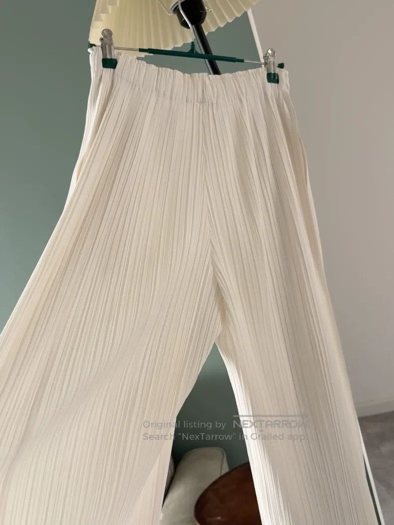 Issey Miyake Issey Miyake White Pleated Straight-Leg Trousers Size 25" / US 0 / IT 36 - 6 Thumbnail