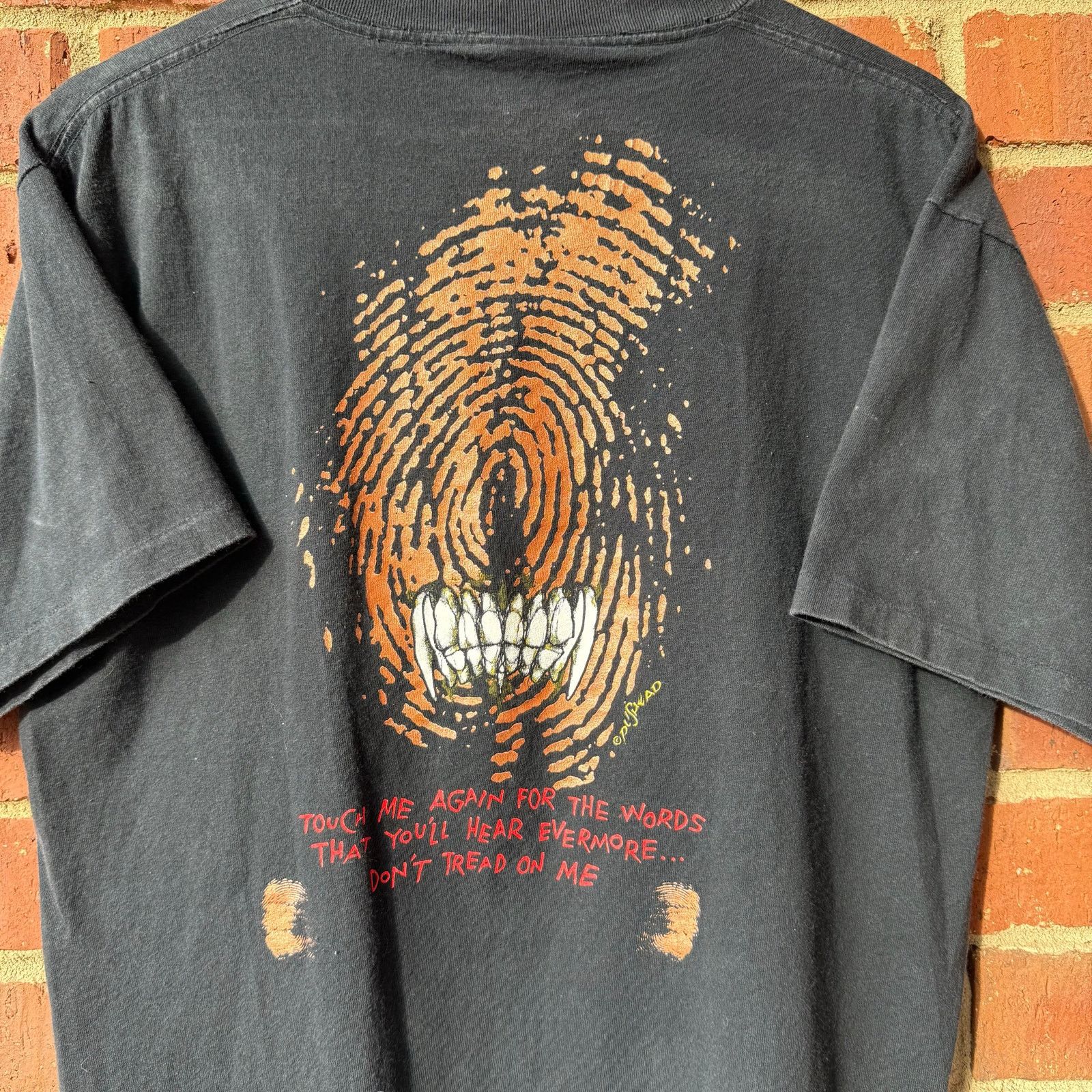 Metallica Vintage 90s Metallica “Don’t Tread On Me” Black T-Shirt Size US L / EU 52-54 / 3 - 4 Thumbnail
