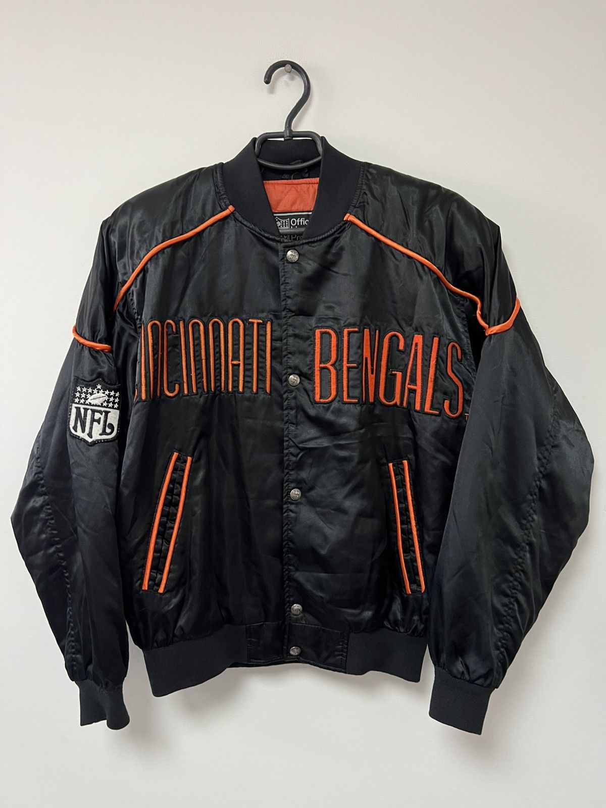Vintage Vintage 90s Cincinnati Bengals Bomber Jacket Nfl Campri S/M Size US M / EU 48-50 / 2 - 15 Thumbnail