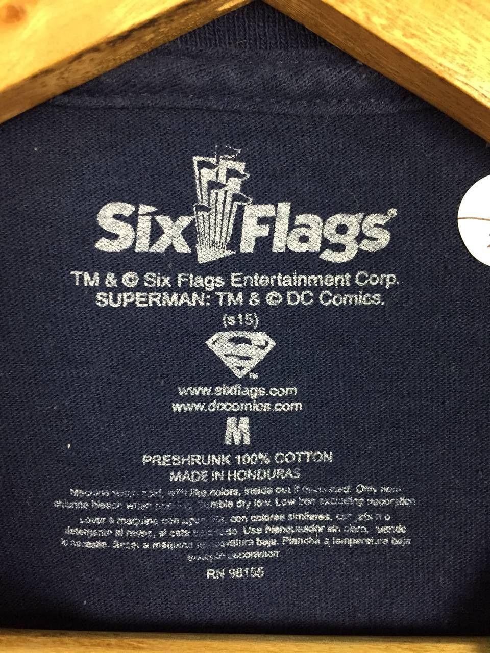 DC Comics DC Comics Six Flags "Always Be Yourself" Superman Quote Tee Size US M / EU 48-50 / 2 - 7 Thumbnail
