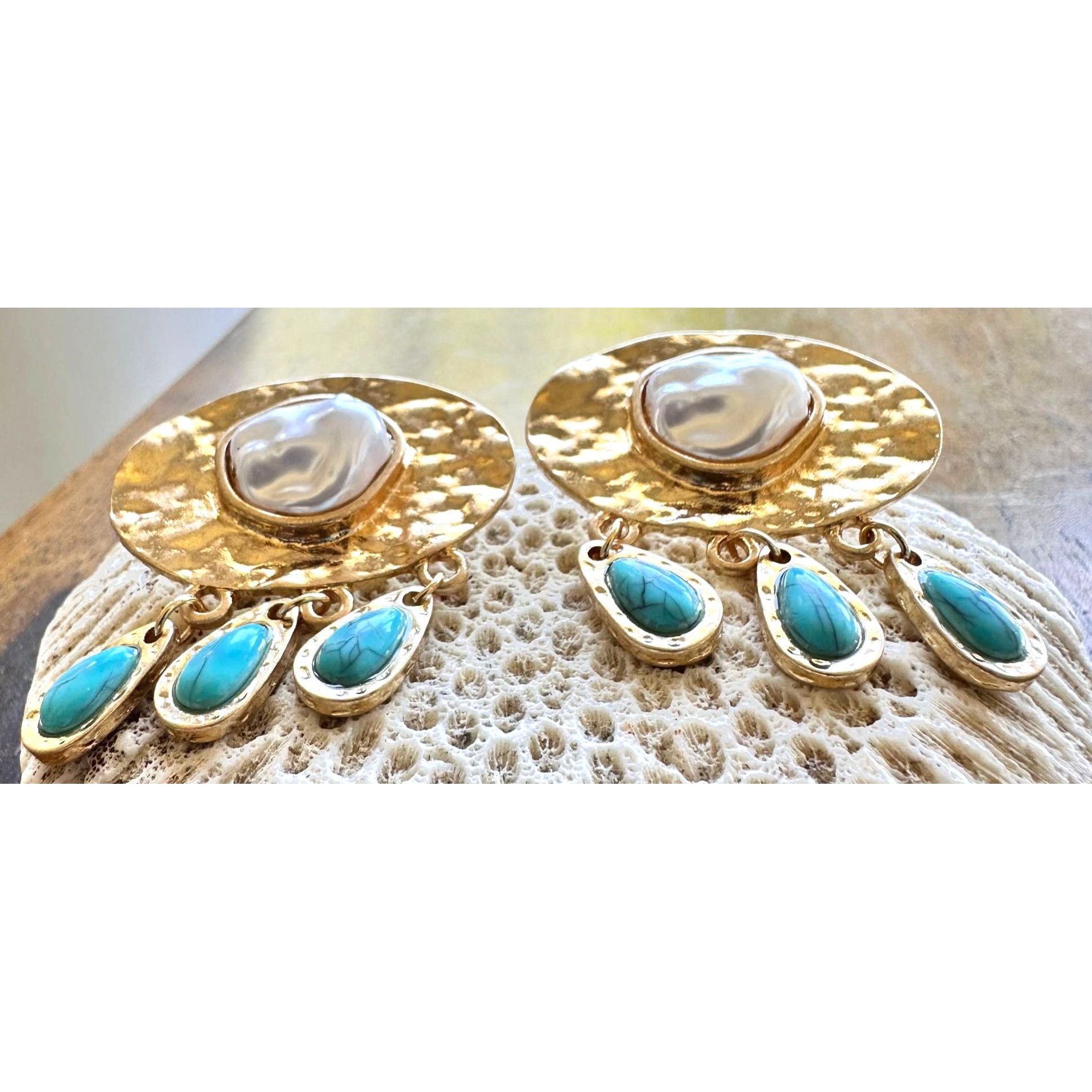 Handmade Hammered Metal Faux Pearl Turquoise Earrings Posts New Crui Size ONE SIZE - 2 Thumbnail