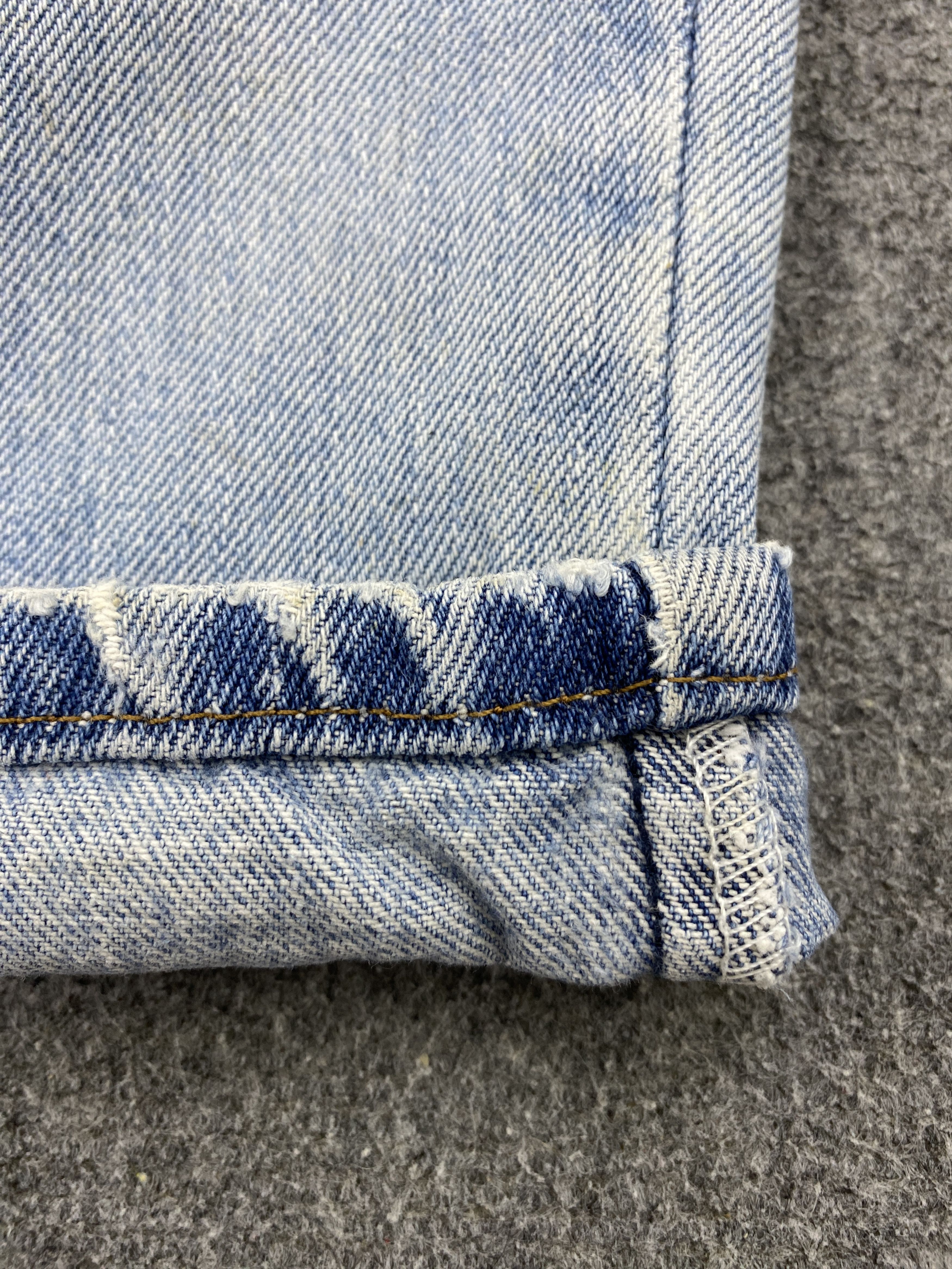Levi's × Vintage Light Washed Vintage Levis 550 Distressed Jeans Size US 35 - 9 Thumbnail