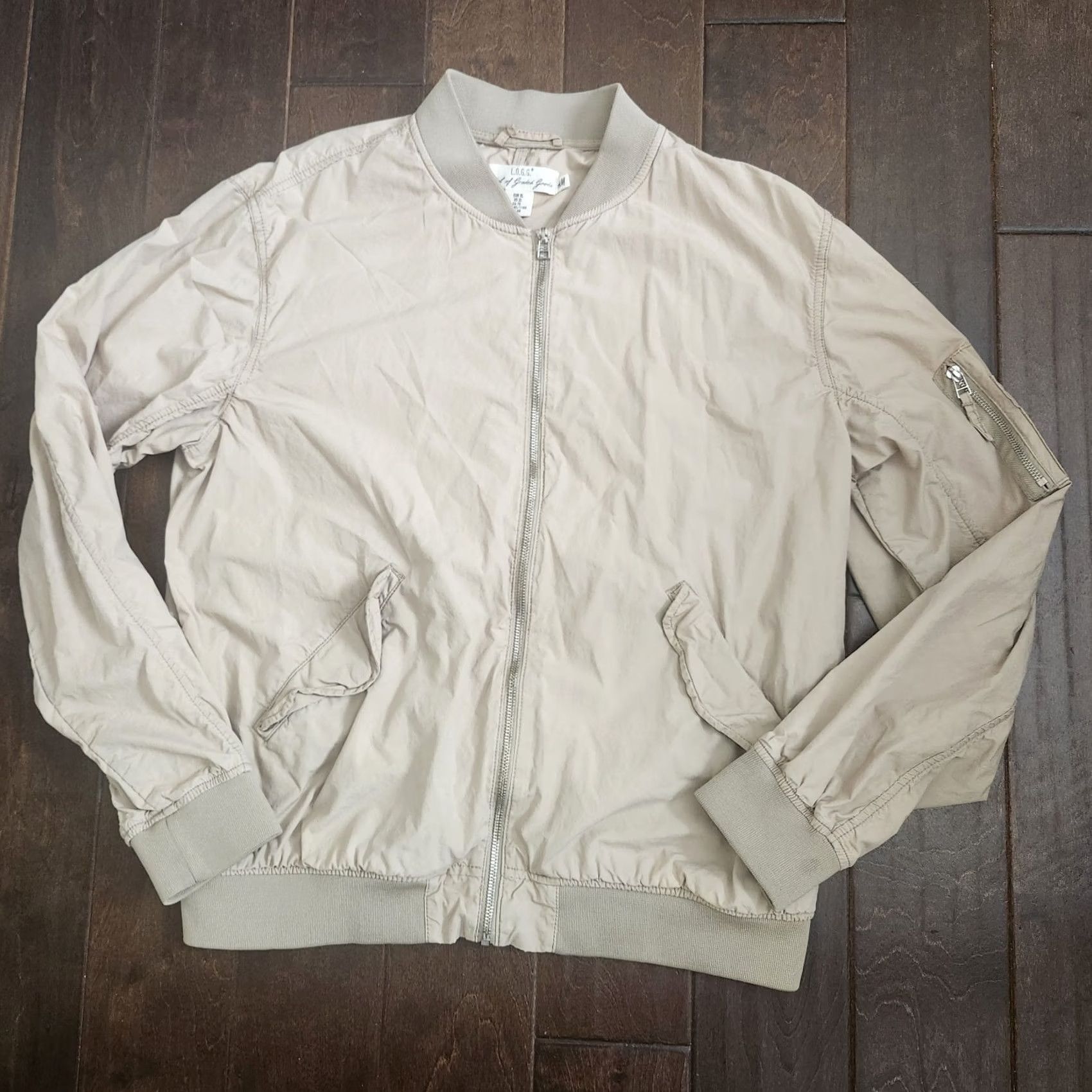 H&M H&M Men Full Zip Bomber Jacket XL Beige, Regular Fit, Polyester, Casual/Travel, Fall/Winter/Spring, Zip, Jacket, Men, Long Sleeve, Classic, Outdoor Size US XL / EU 56 / 4 - 2 Thumbnail