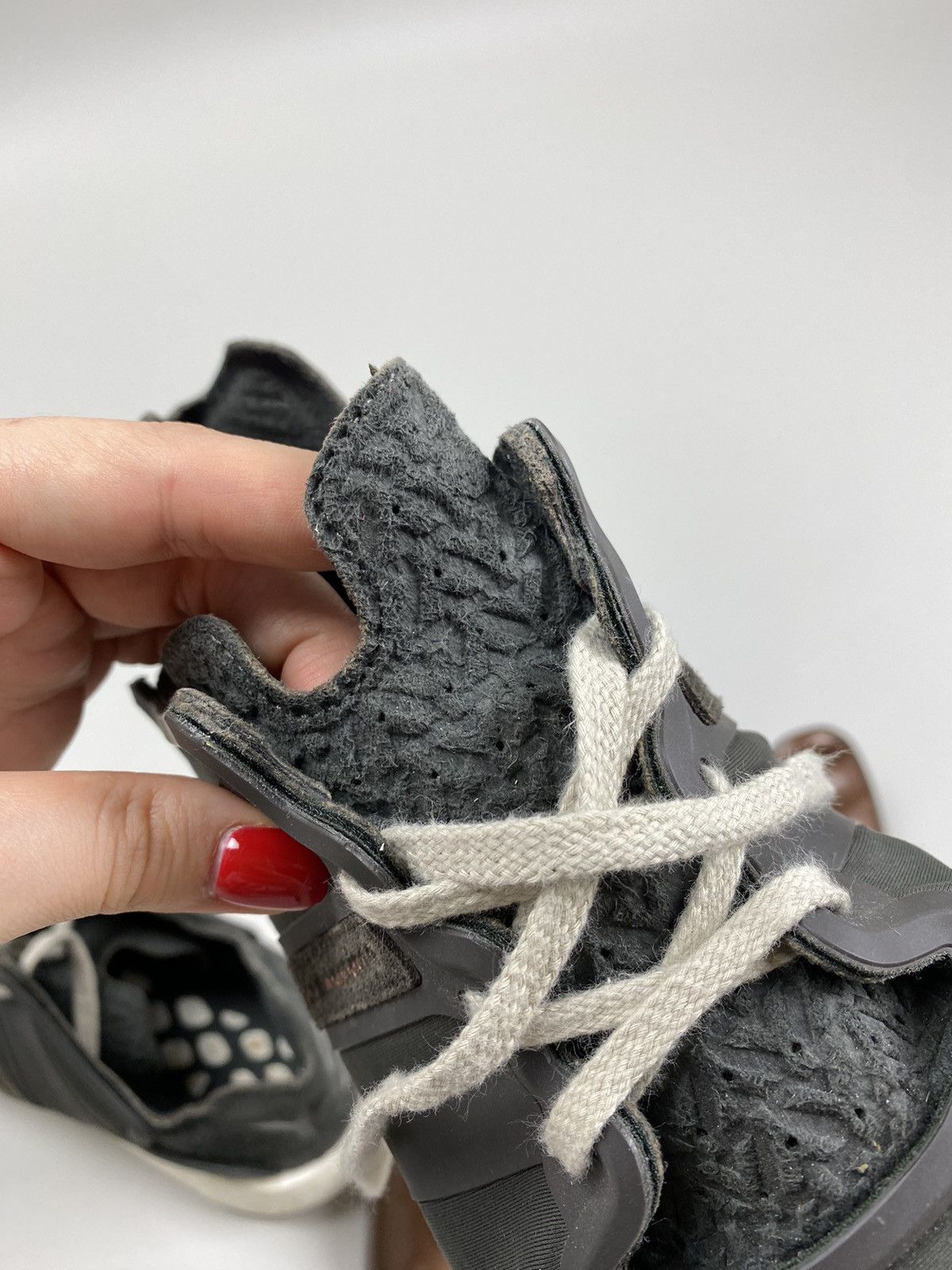Yohji Yamamoto Y-3 Yohji Run Adidas Yohji Yamamoto men’s sneakers shoes Size US 8.5 / EU 41-42 - 19 Thumbnail