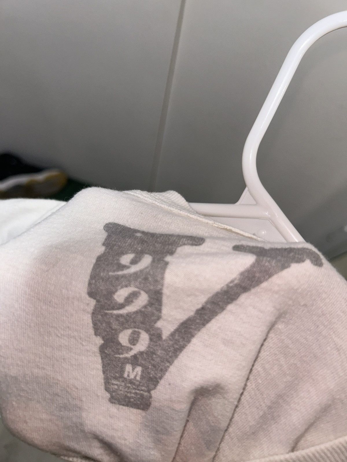 Vlone Vlone tshirt size medium preowned Size US M / EU 48-50 / 2 - 3 Thumbnail