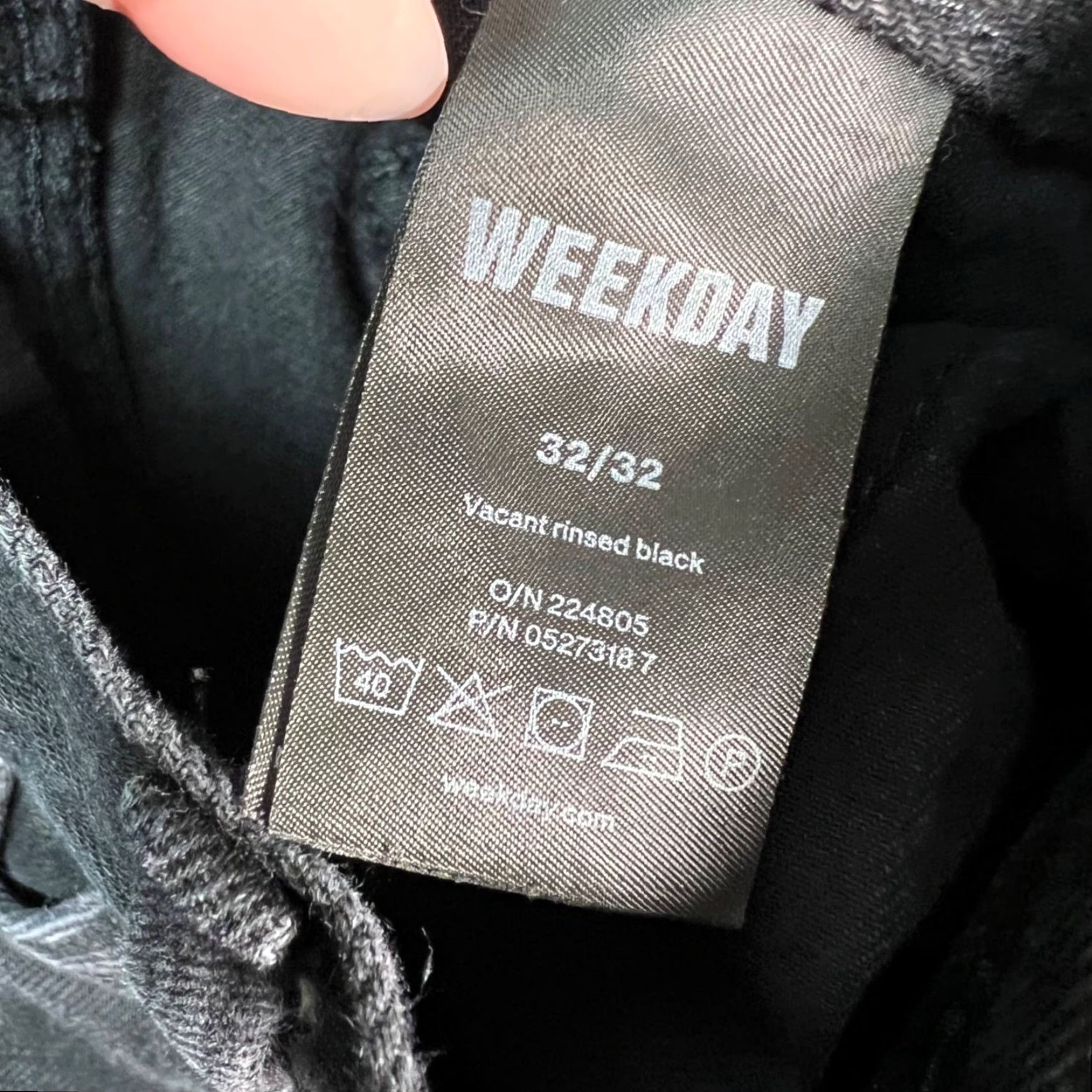 Weekday Weekday Jeans Mens 32x27 Black Denim Straight 5-Pocket Vintage No N/A Frayed Hem Tight? (use original words only) Size US 32 / EU 48 - 3 Thumbnail