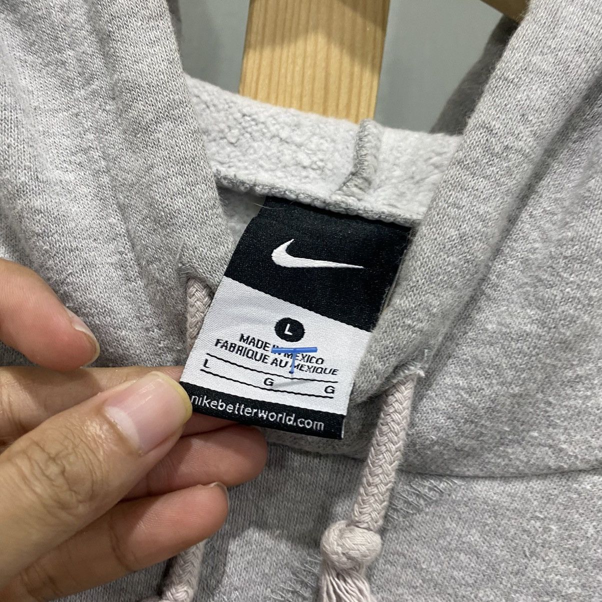 Nike NIKE Center Swoosh Broncos Basketball Hoodie Grey Size US L / EU 52-54 / 3 - 10 Thumbnail