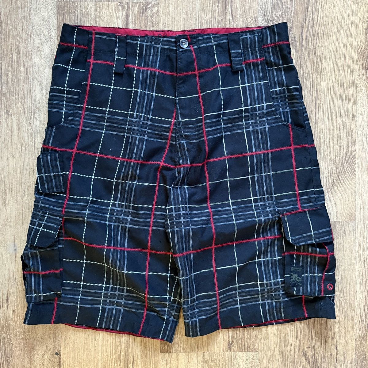 Other Y2K Surf Vintage Ripzone Cargo Short Black and Red Plaid Size US 34 / EU 50 - 3 Thumbnail