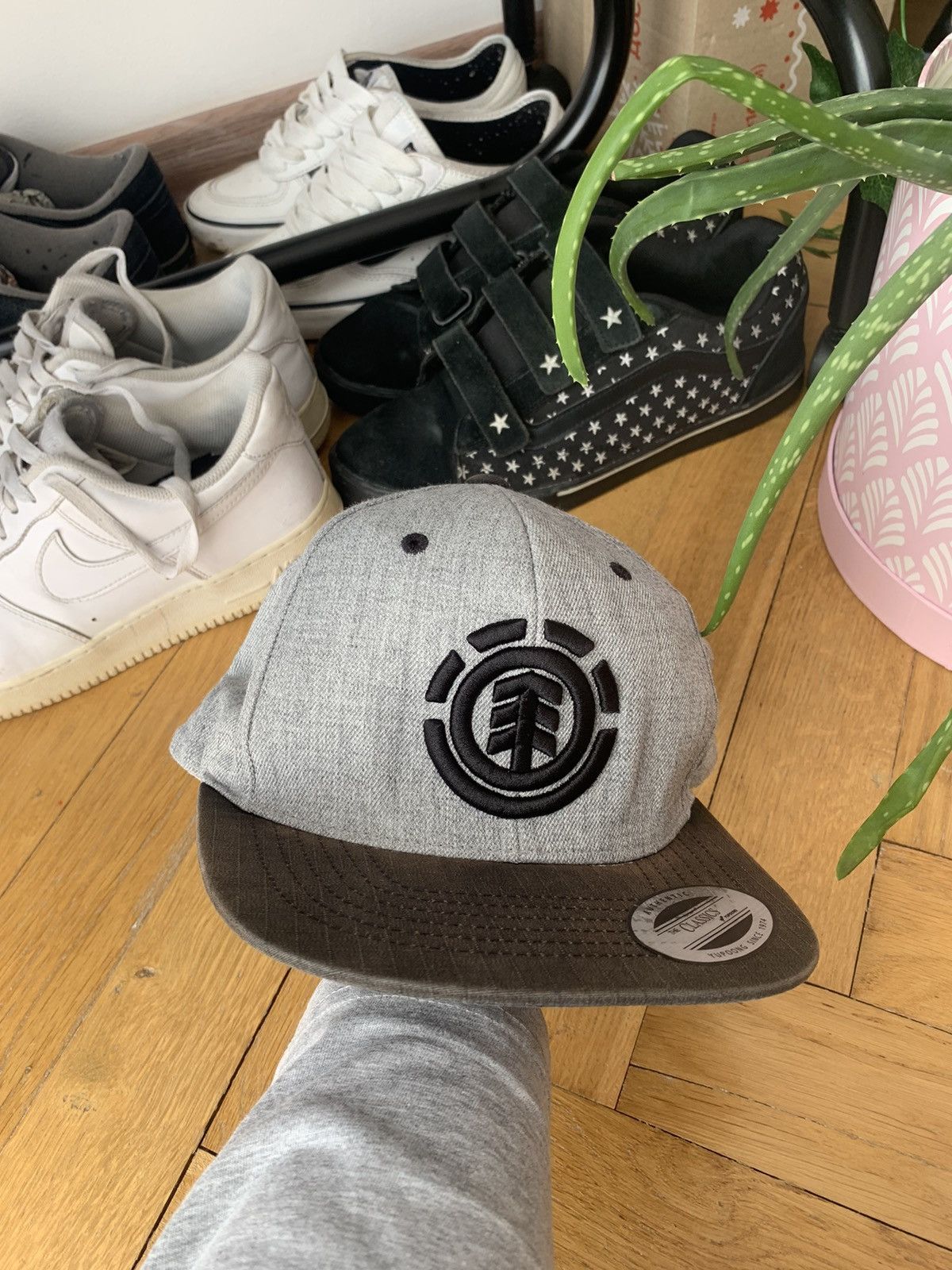 Rap Tees × Vintage Element x Yupoong Classic Snapback Cap Size ONE SIZE - 1 Thumbnail