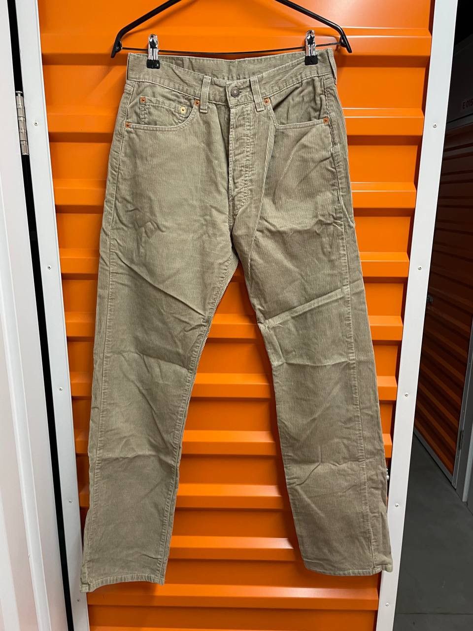 image of Corduroi Club x Levis Silver Tab Vintage Levi’S Corduroy Pants in Beige, Men's (Size 31)